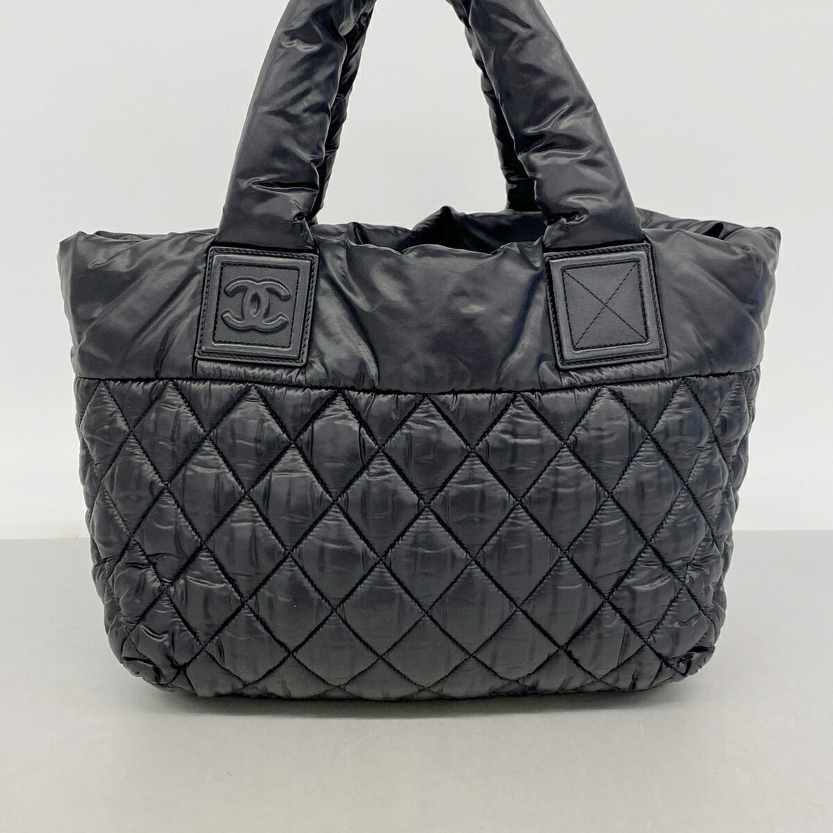 Chanel Black Nylon Tote Bag (Pre-Owned)