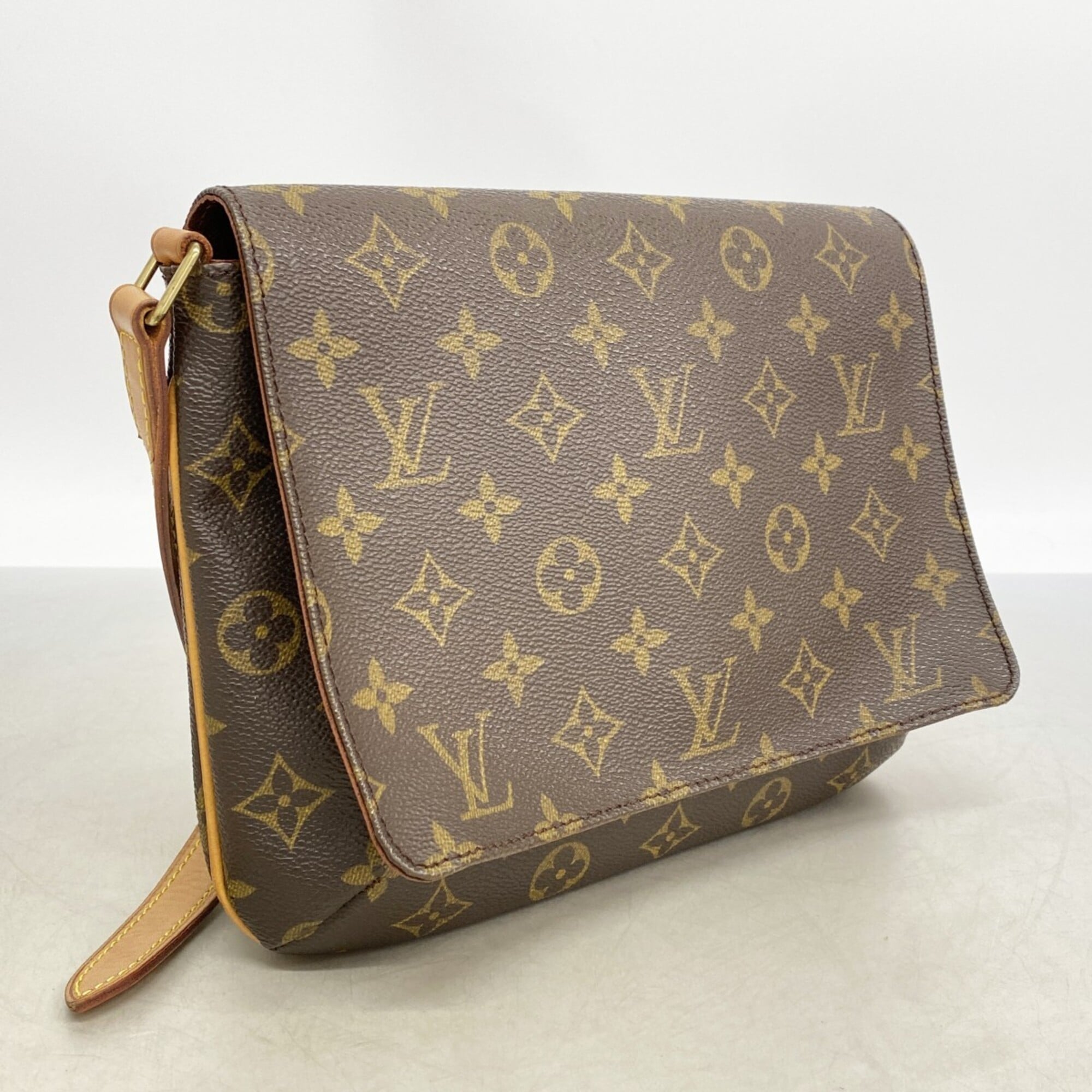 Louis Vuitton Brown Shoulder Bag (Pre-Owned)