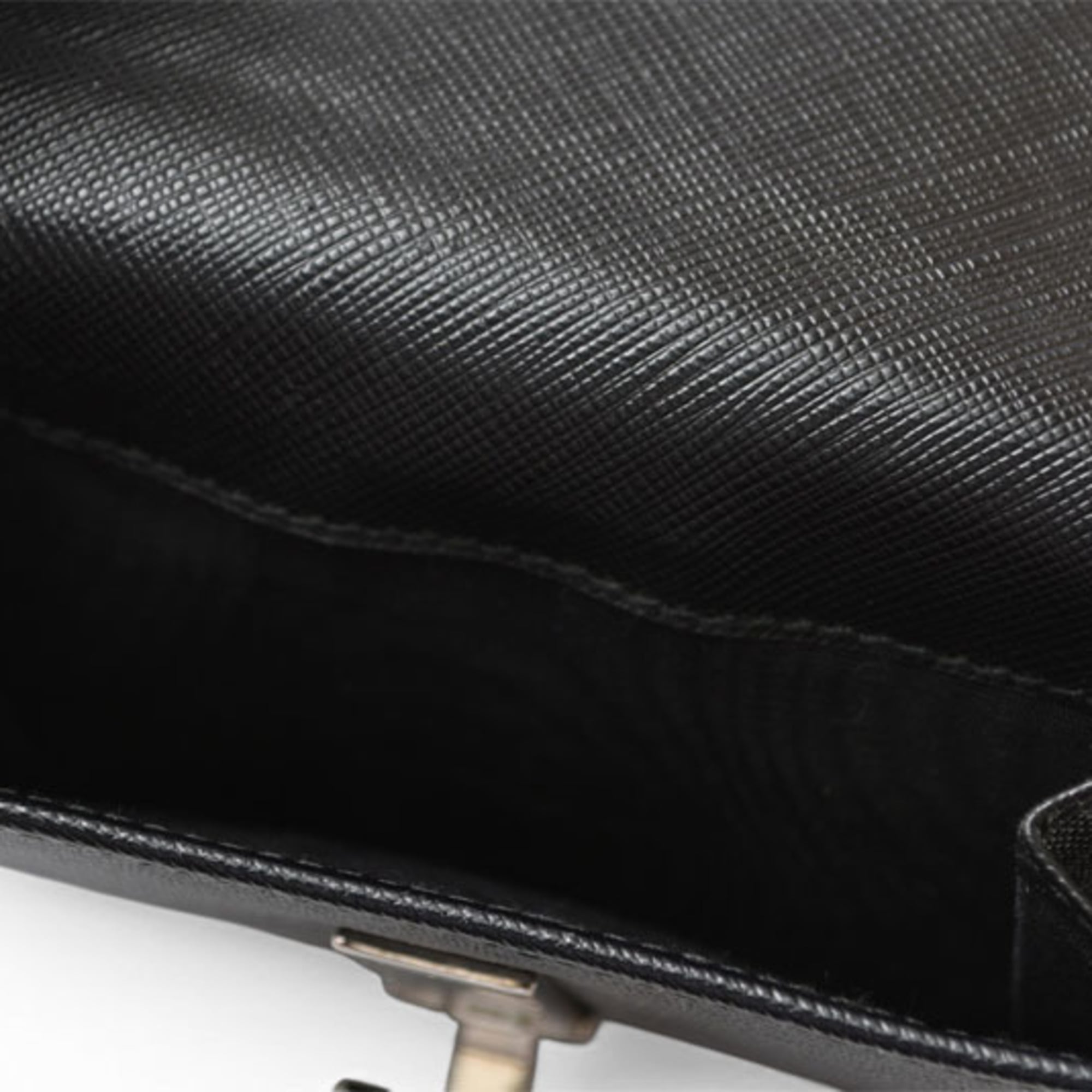 Salvatore Ferragamo Gancini Black Leather Wallet (Bi-Fold) (Pre-Owned)