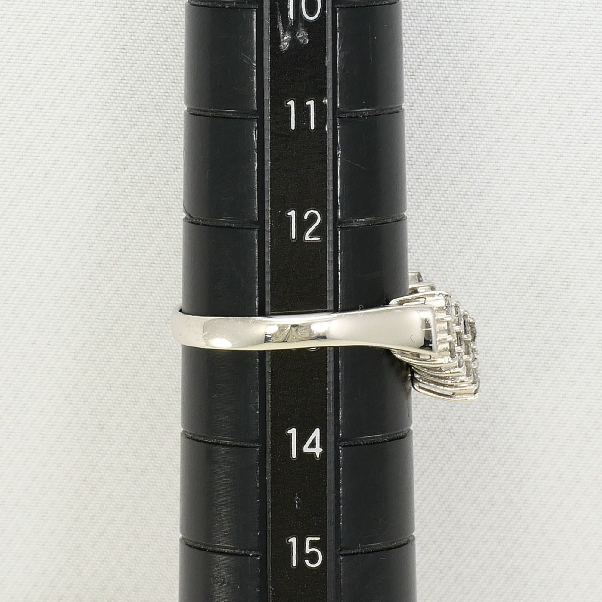 Unbranded Platinum Platinum 900 Band Ring (Pre-Owned)