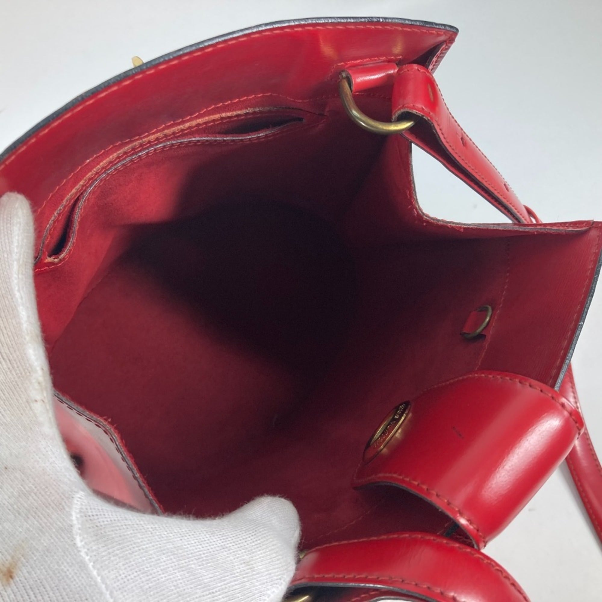 Louis Vuitton Castilian Red Red Color Epi Leather Shoulder Bag (Pre-Owned)