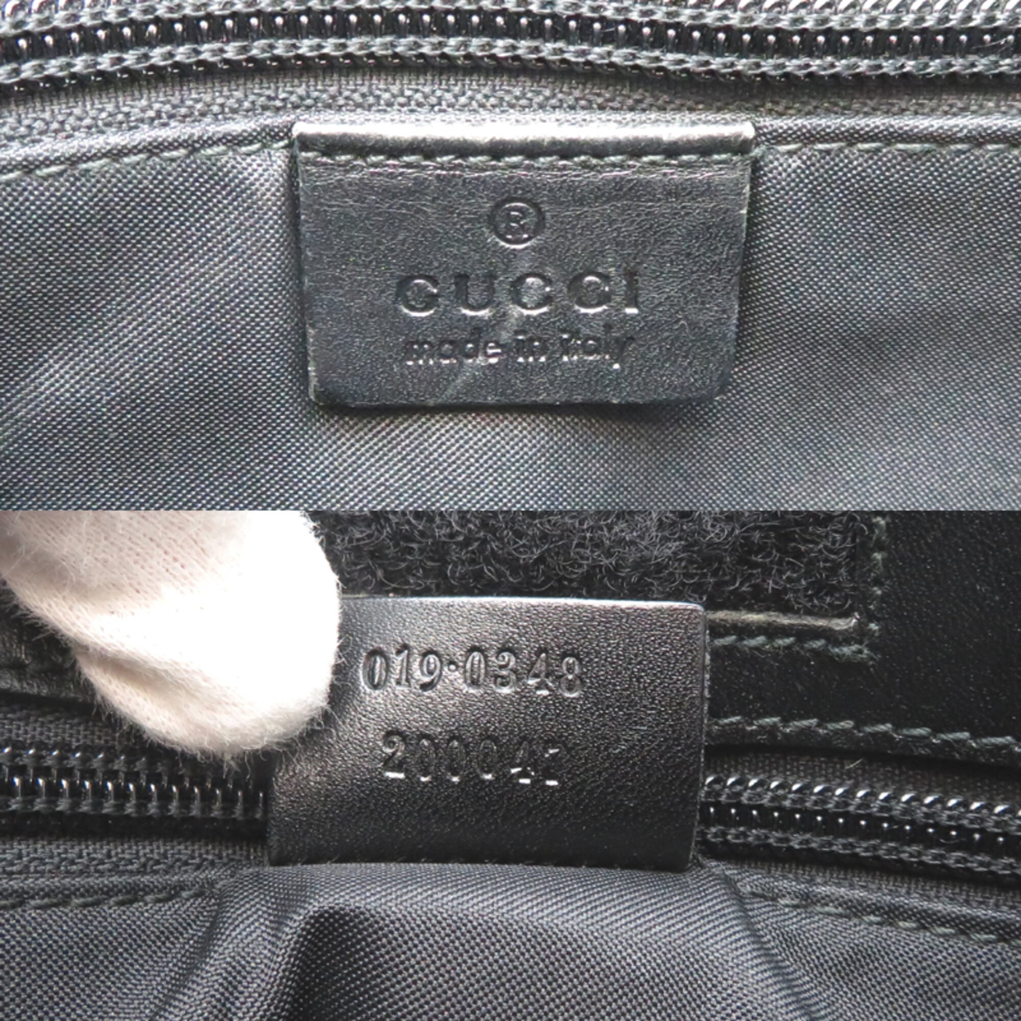 Gucci Black Gg Canvas Shoulder Bag (Pre-Owned)