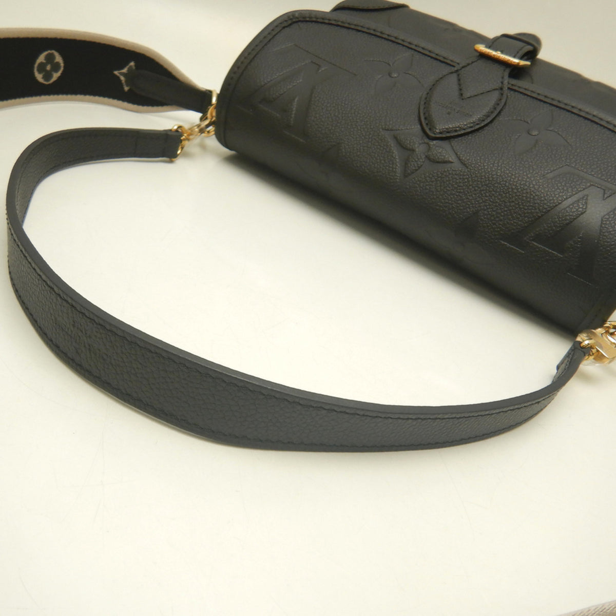 Louis Vuitton Monogram Empreinte Noir Leather Shoulder Bag (Pre-Owned)