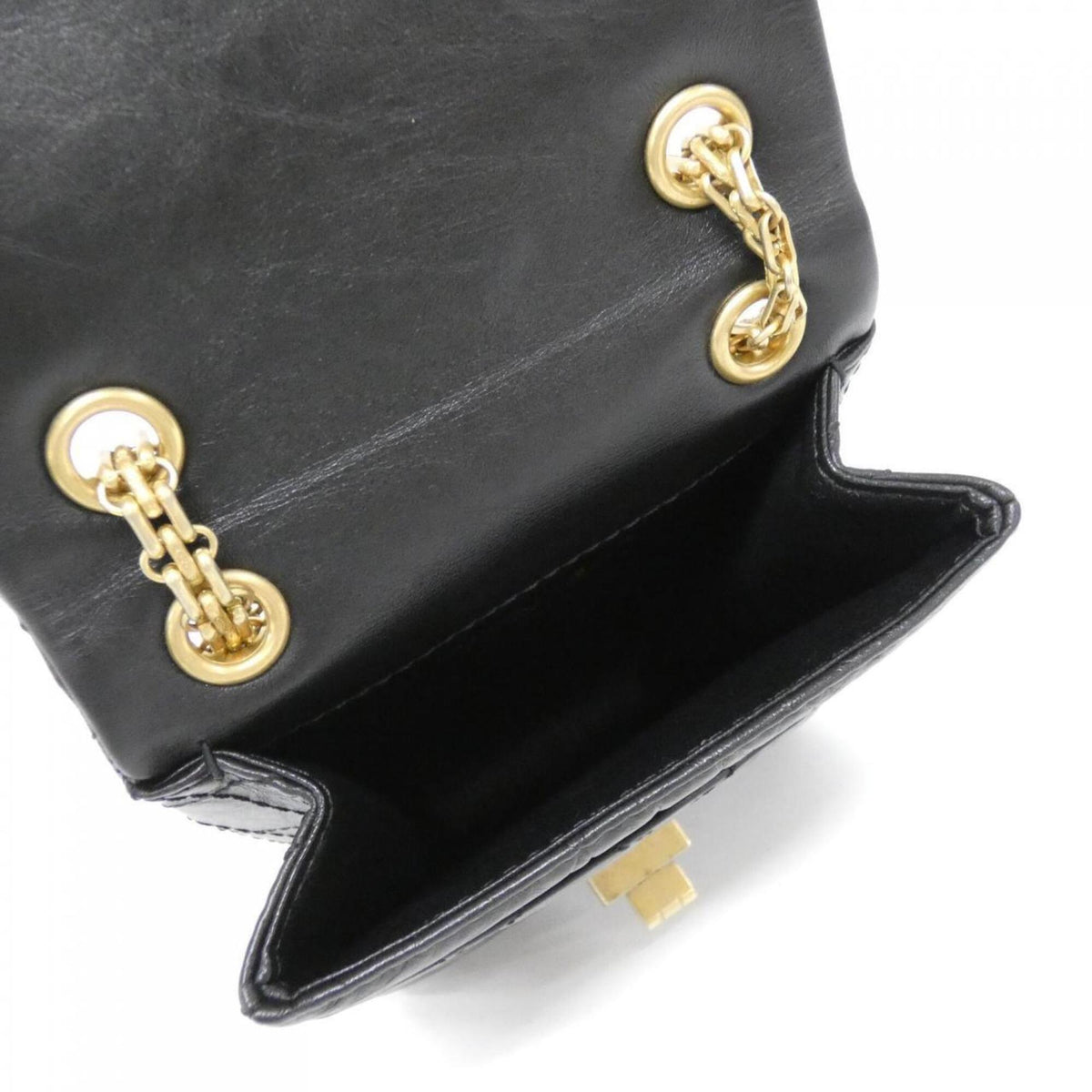 Chanel Black Leather Shoulder Bag (Pre-Owned)