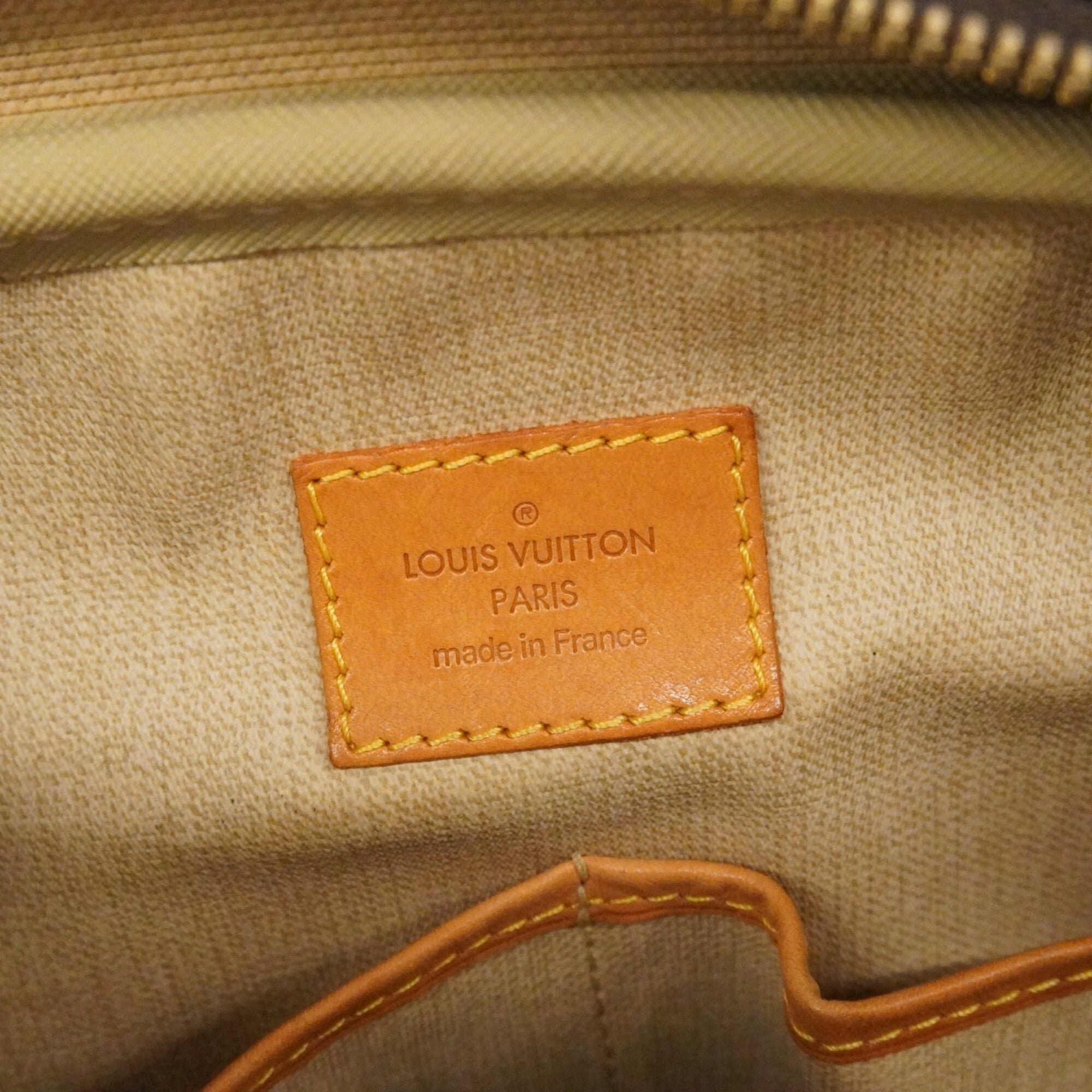 Louis Vuitton Brown Handbag (Pre-Owned)