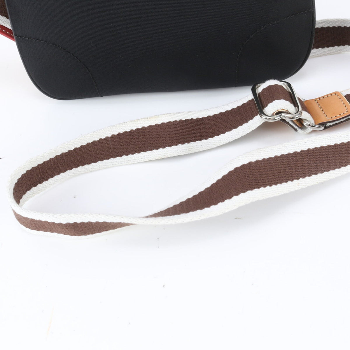 Coach Black Leather Nylon Messenger Bag Shoulder Bag (Pre-Owned)
