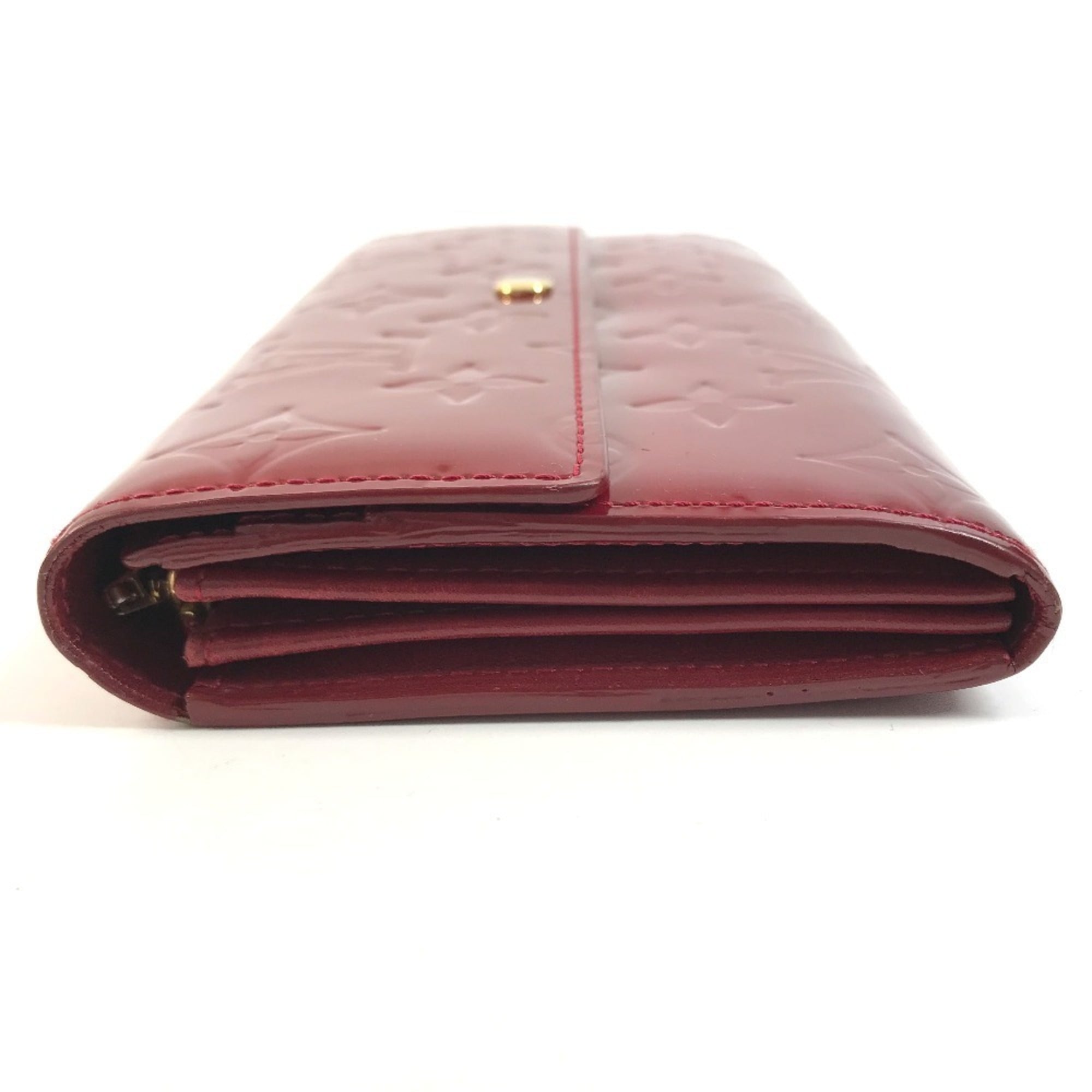 Louis Vuitton Monogram Vernis Pomme D'amour Red Color Monogram Vernis Long Wallet (Bi-Fold) (Pre-Owned)