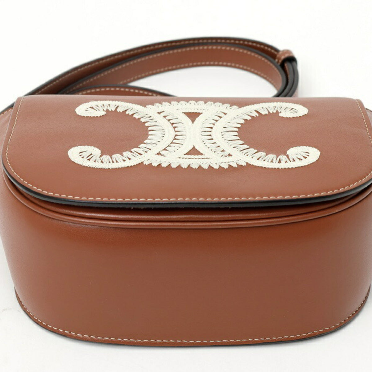 Celine Brown Leather Shoulder Bag (Pre-Owned)
