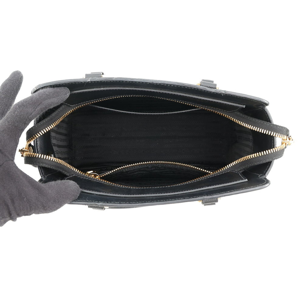 Prada Black Leather Handbag (Pre-Owned)