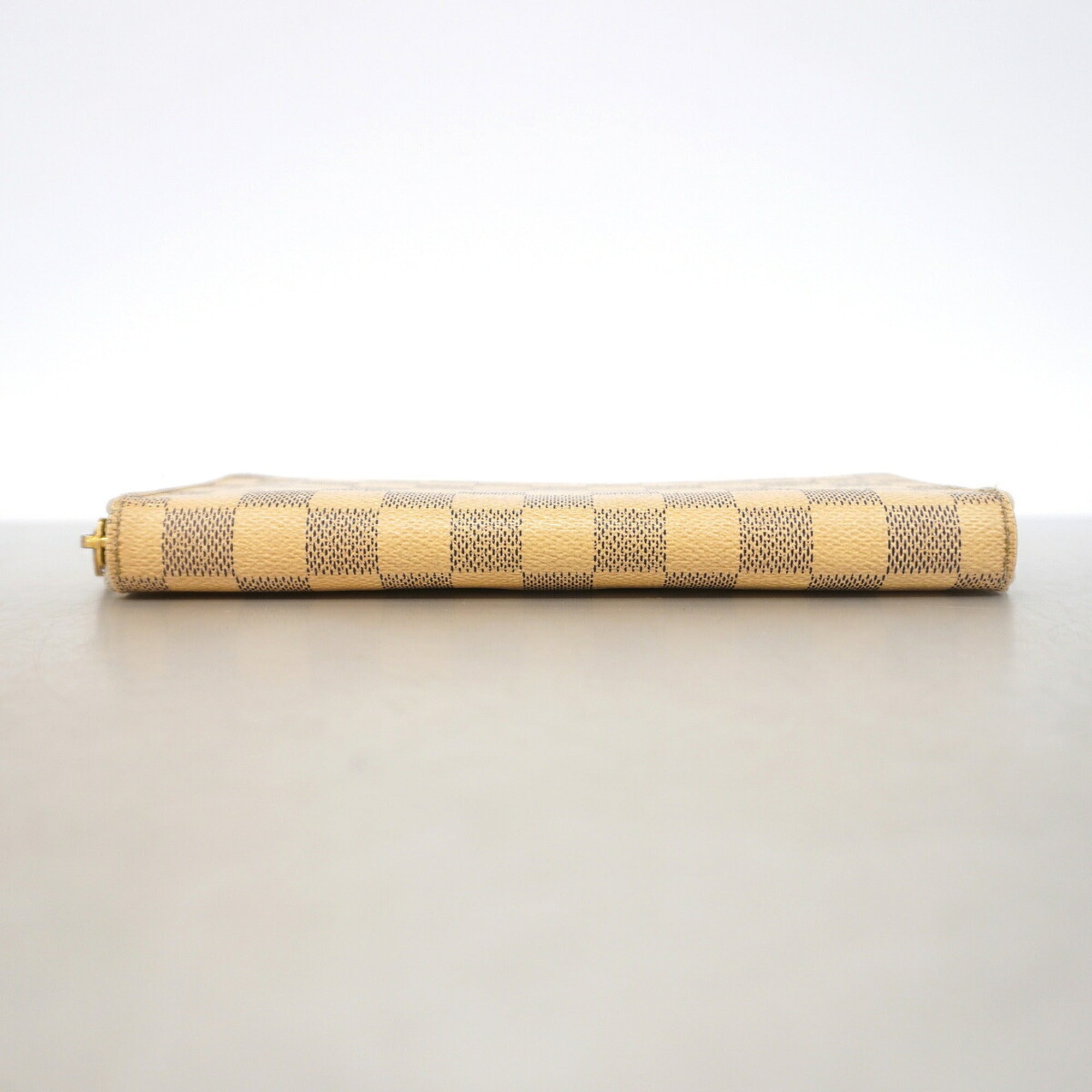 Louis Vuitton White Long Wallet (Bi-Fold) (Pre-Owned)