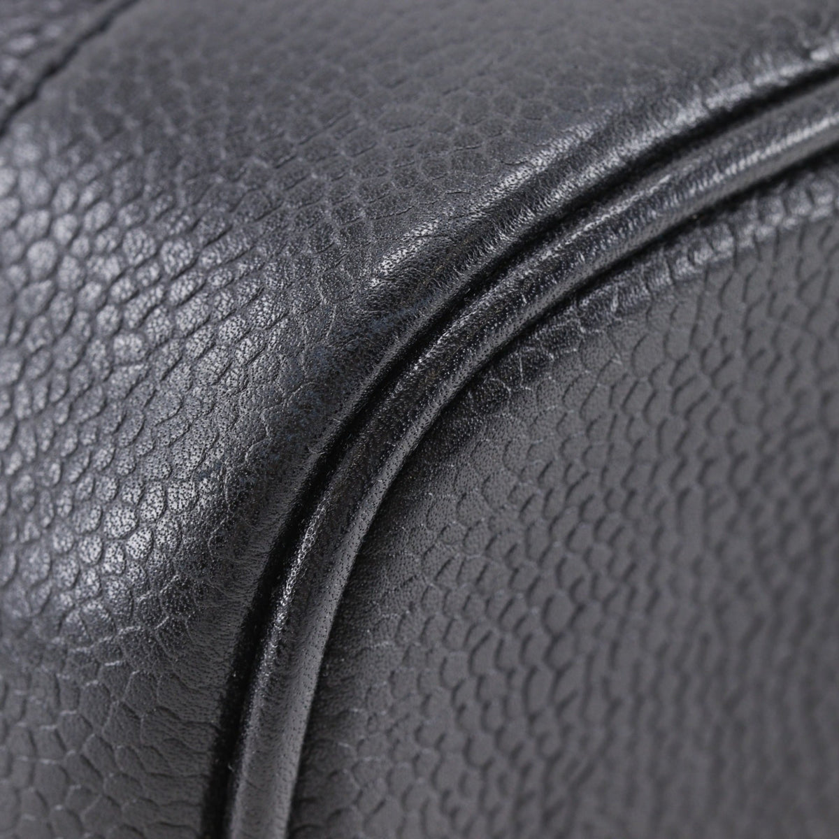 Chanel Black Grained Calfskin (Pre-Owned)