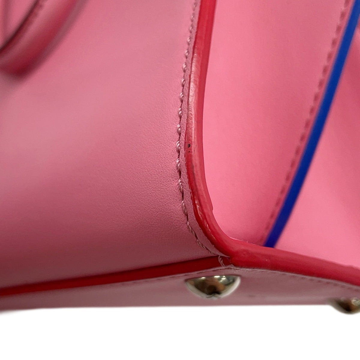 Fendi Pink Leather Handbag (Pre-Owned)