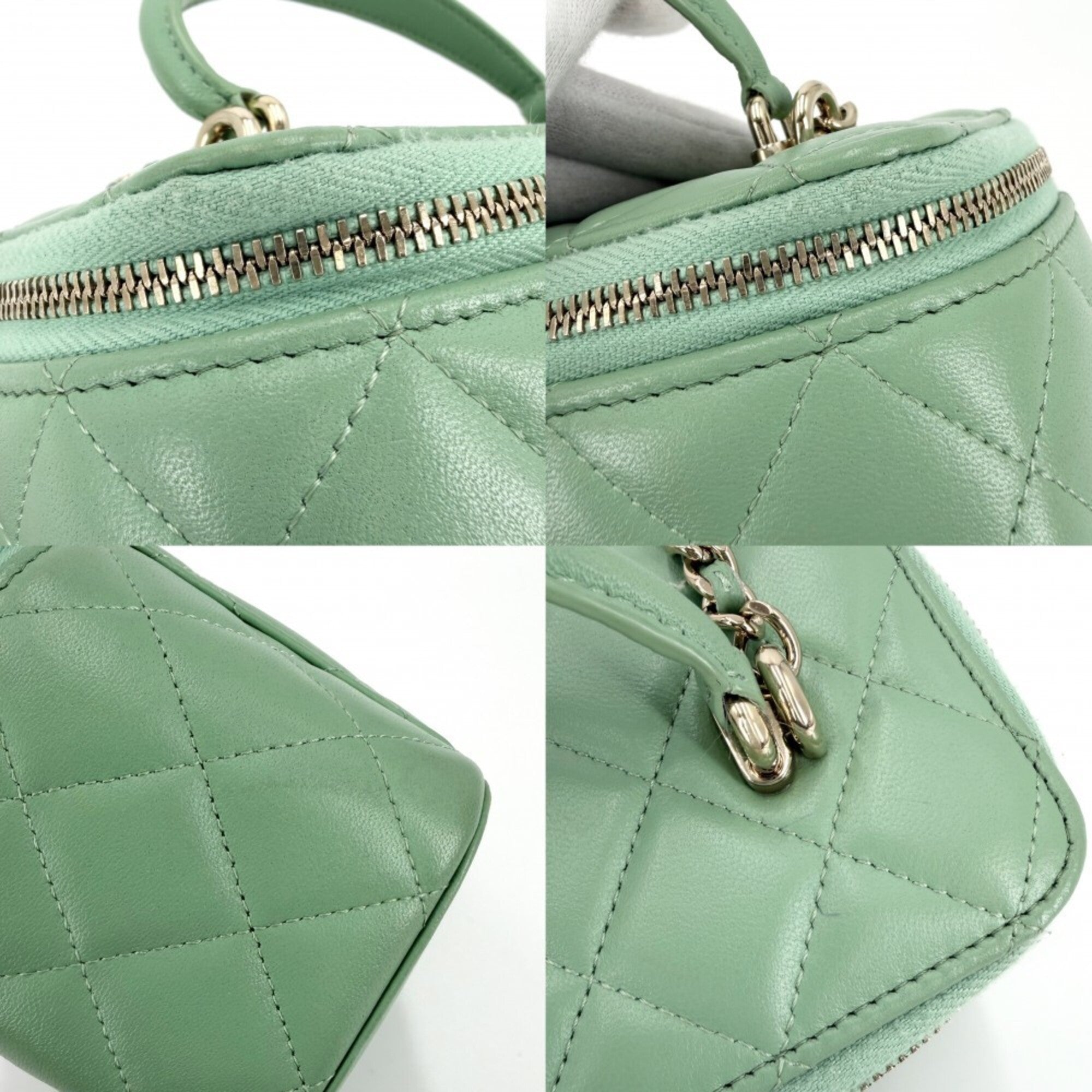 Chanel Green Leather Handbag Pochette Shoulder Bag Vanity Bag (Pre-Owned)