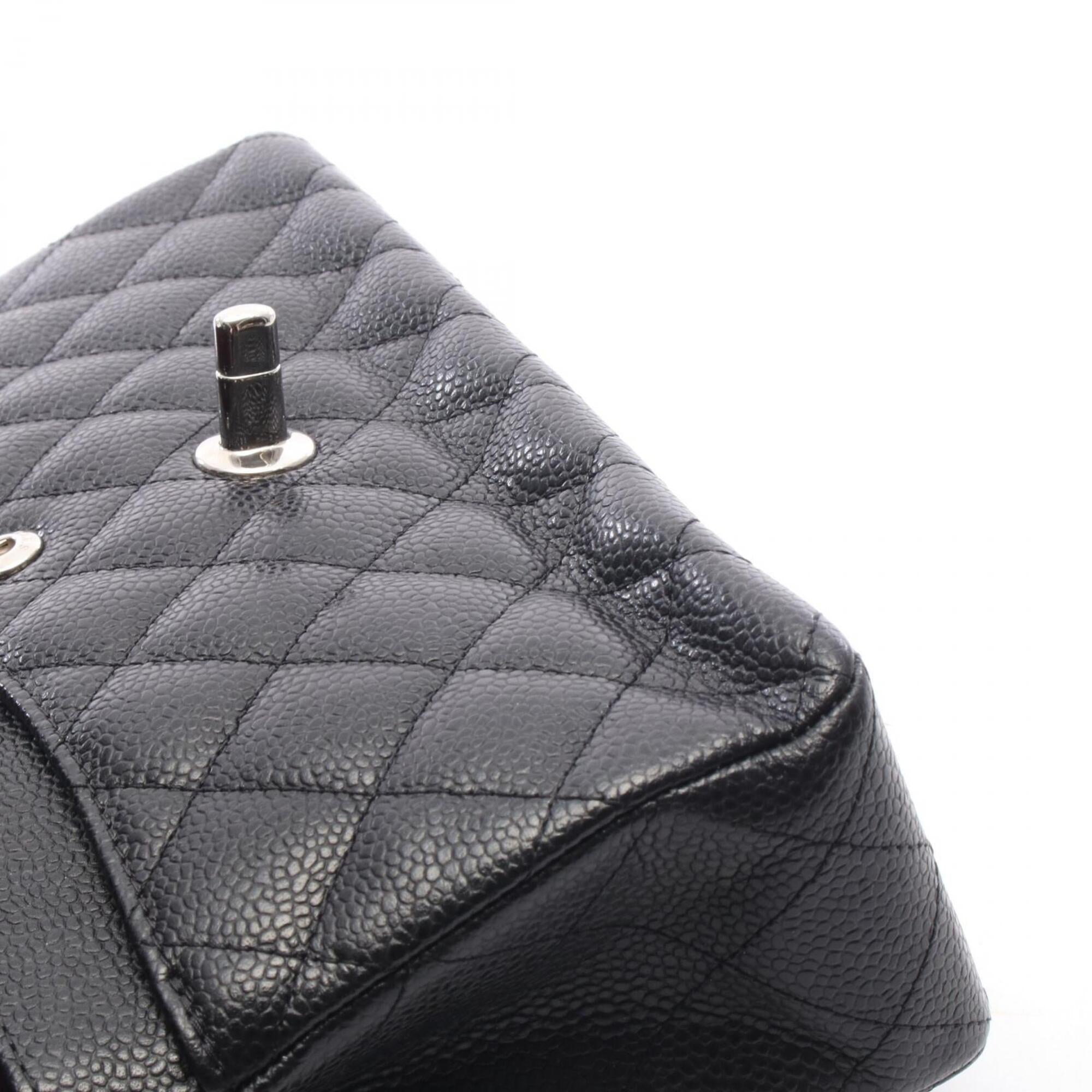 Chanel Black Grained Calfskin Handbag Shoulder Bag (Pre-Owned)