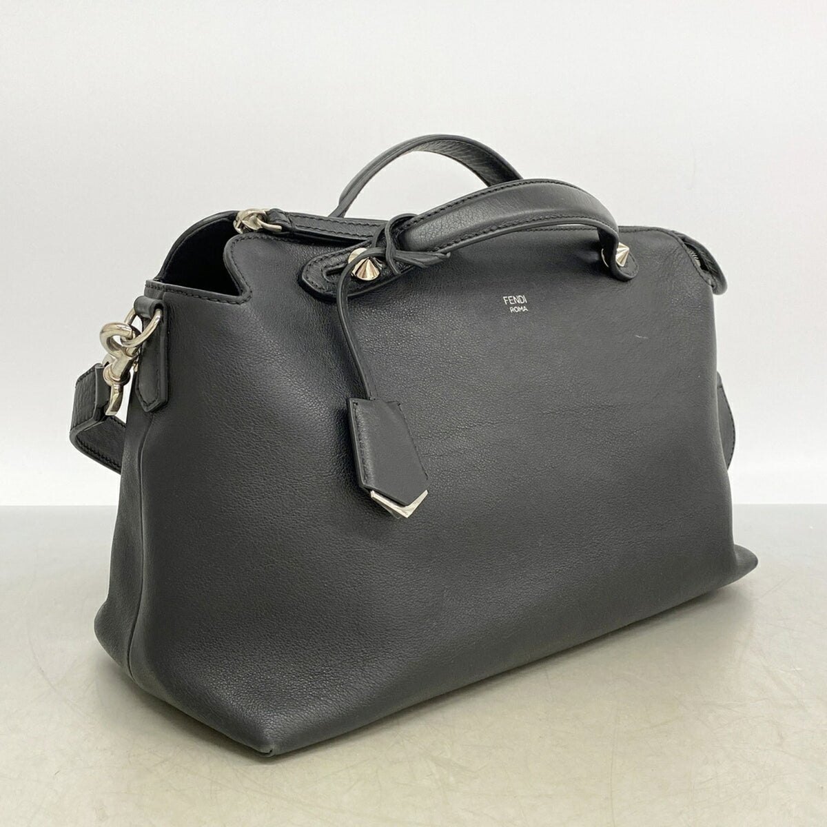 Fendi Black Leather Handbag (Pre-Owned)