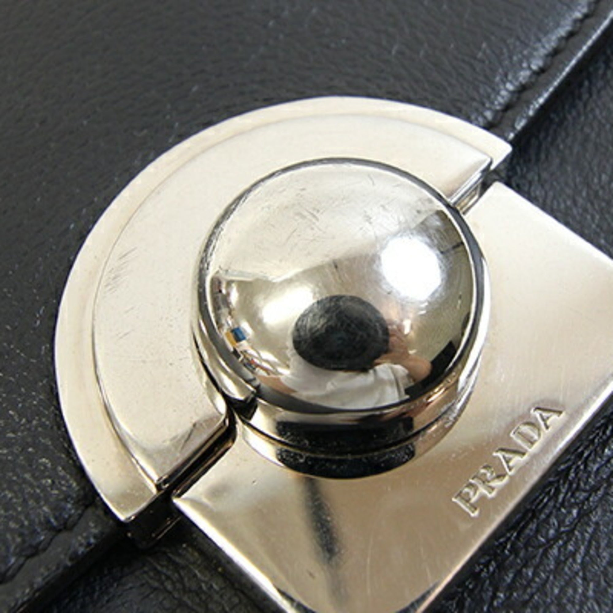 Prada Black Leather Shoulder Bag (Pre-Owned)