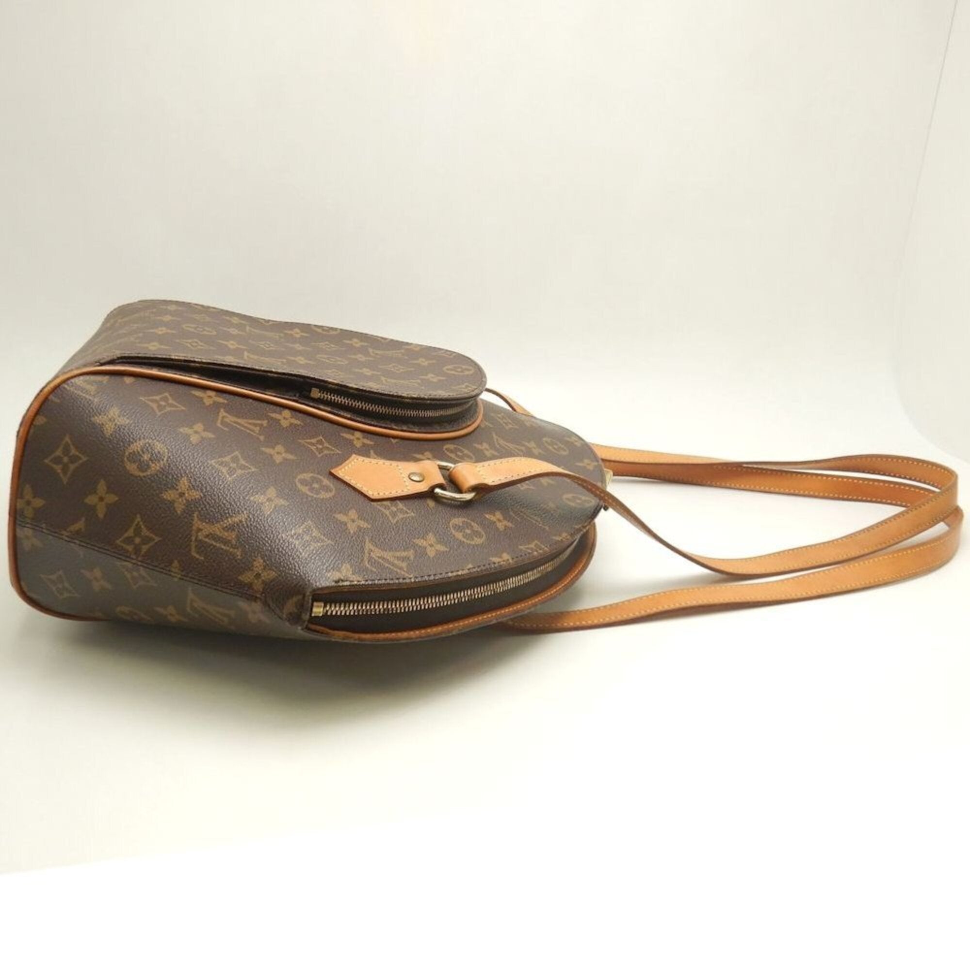 Louis Vuitton Monogram Brown Monogram Shoulder Bag (Pre-Owned)