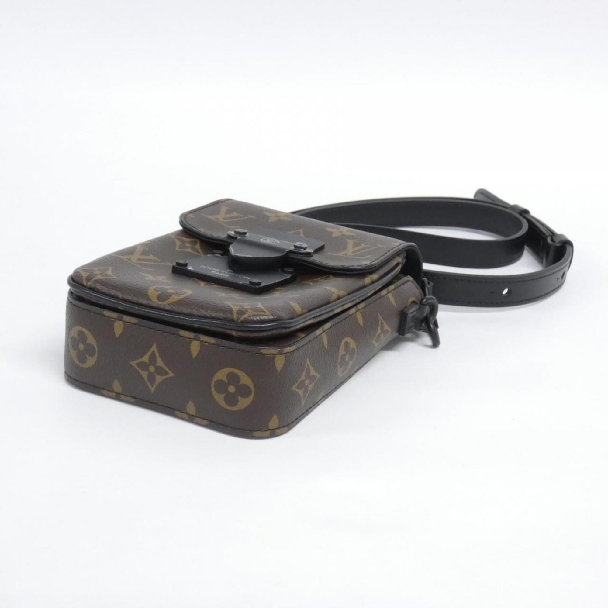 Louis Vuitton Brown Coated Canvas Shoulder Bag (Pre-Owned)