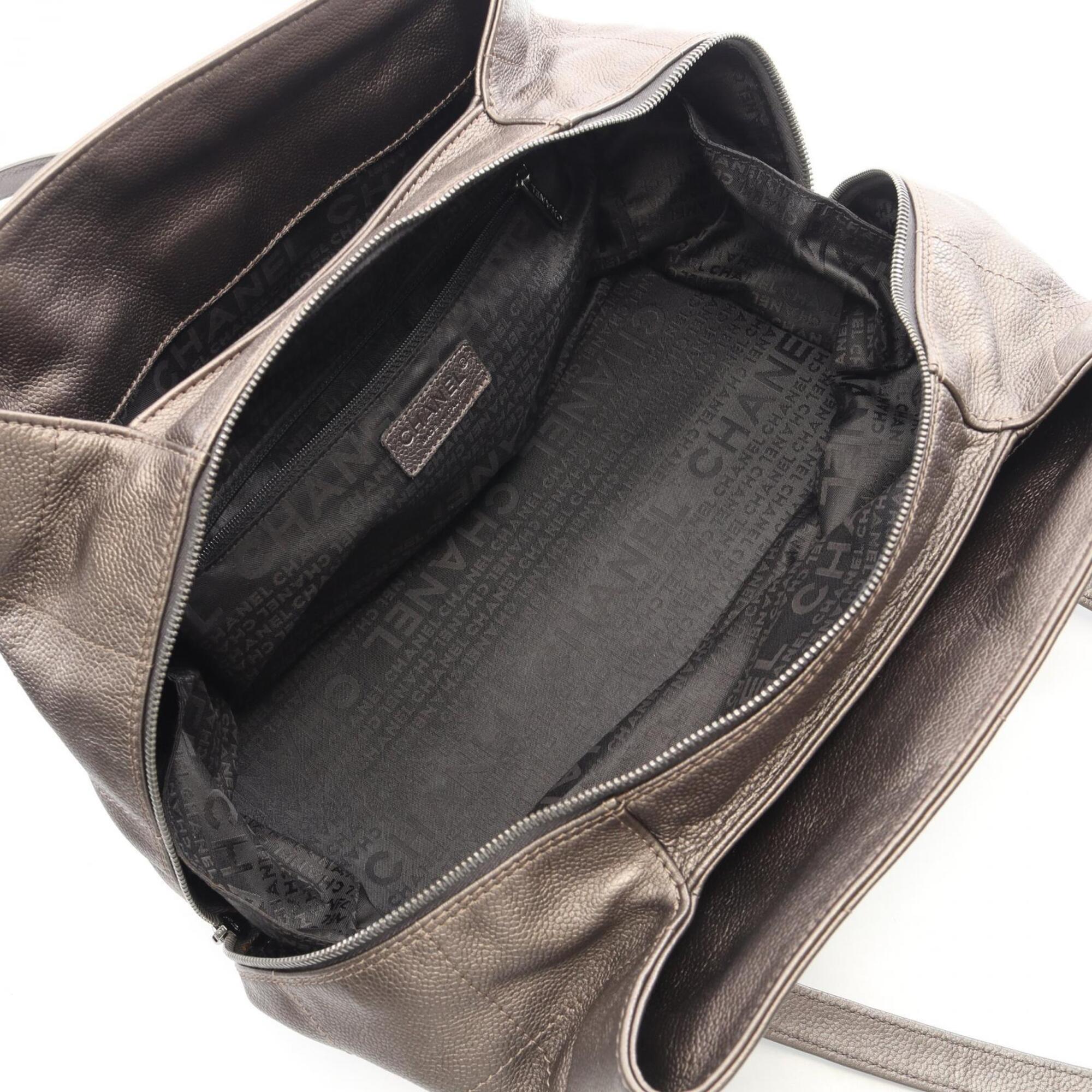 Chanel Gray Grained Calfskin Handbag Tote Bag (Pre-Owned)