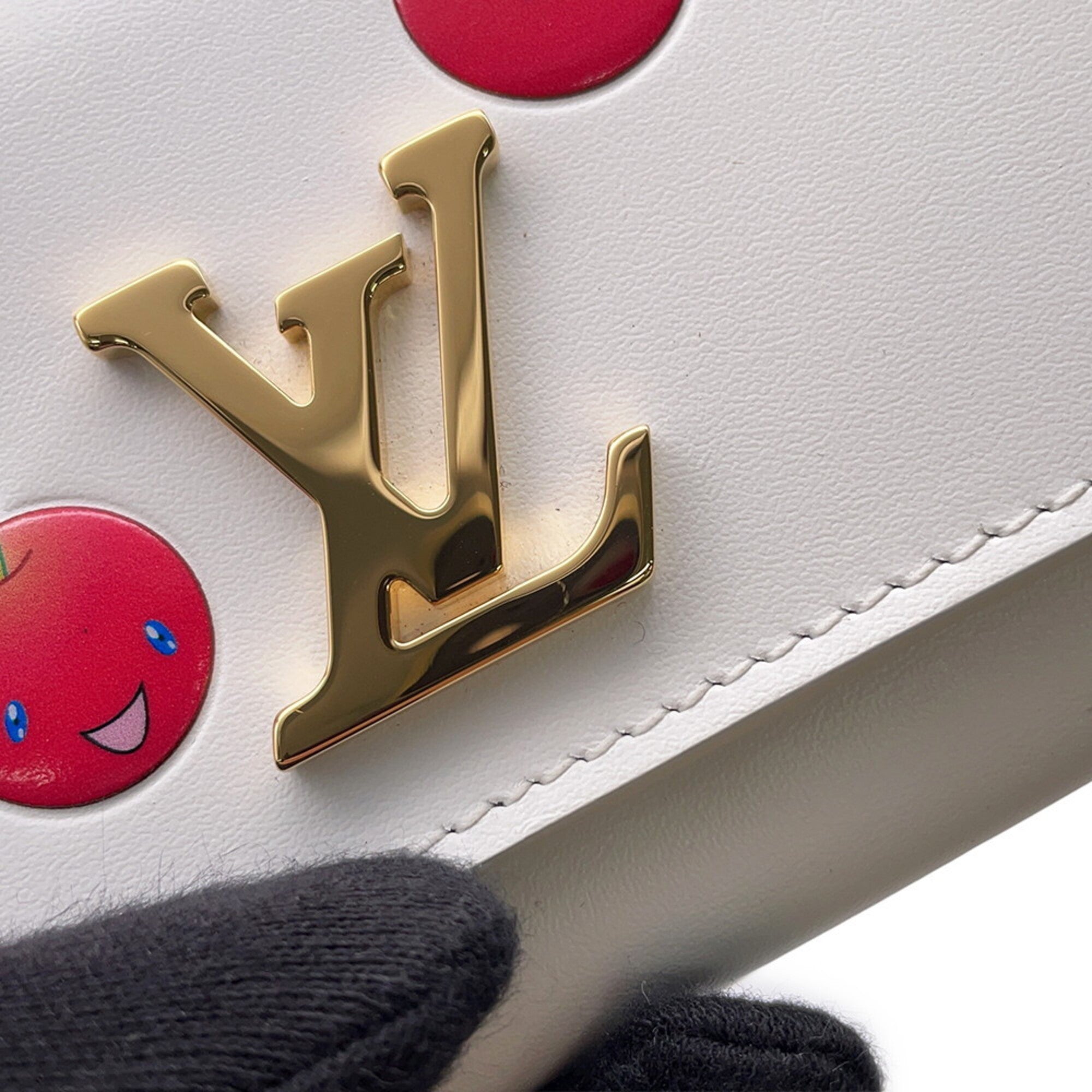 Louis Vuitton White Leather Wallet (Bi-Fold) (Pre-Owned)