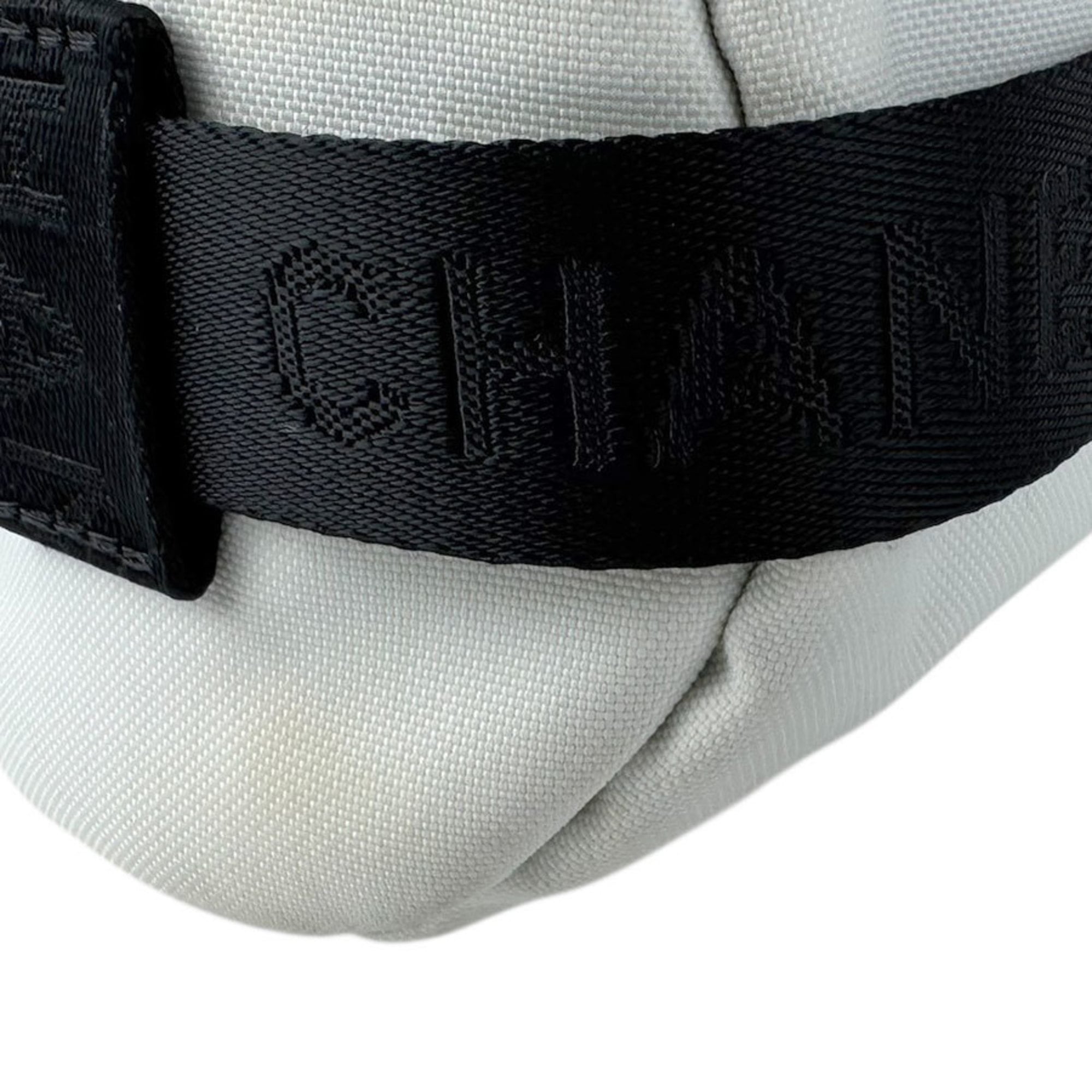 Chanel Black White Nylon Pouch (Pre-Owned)