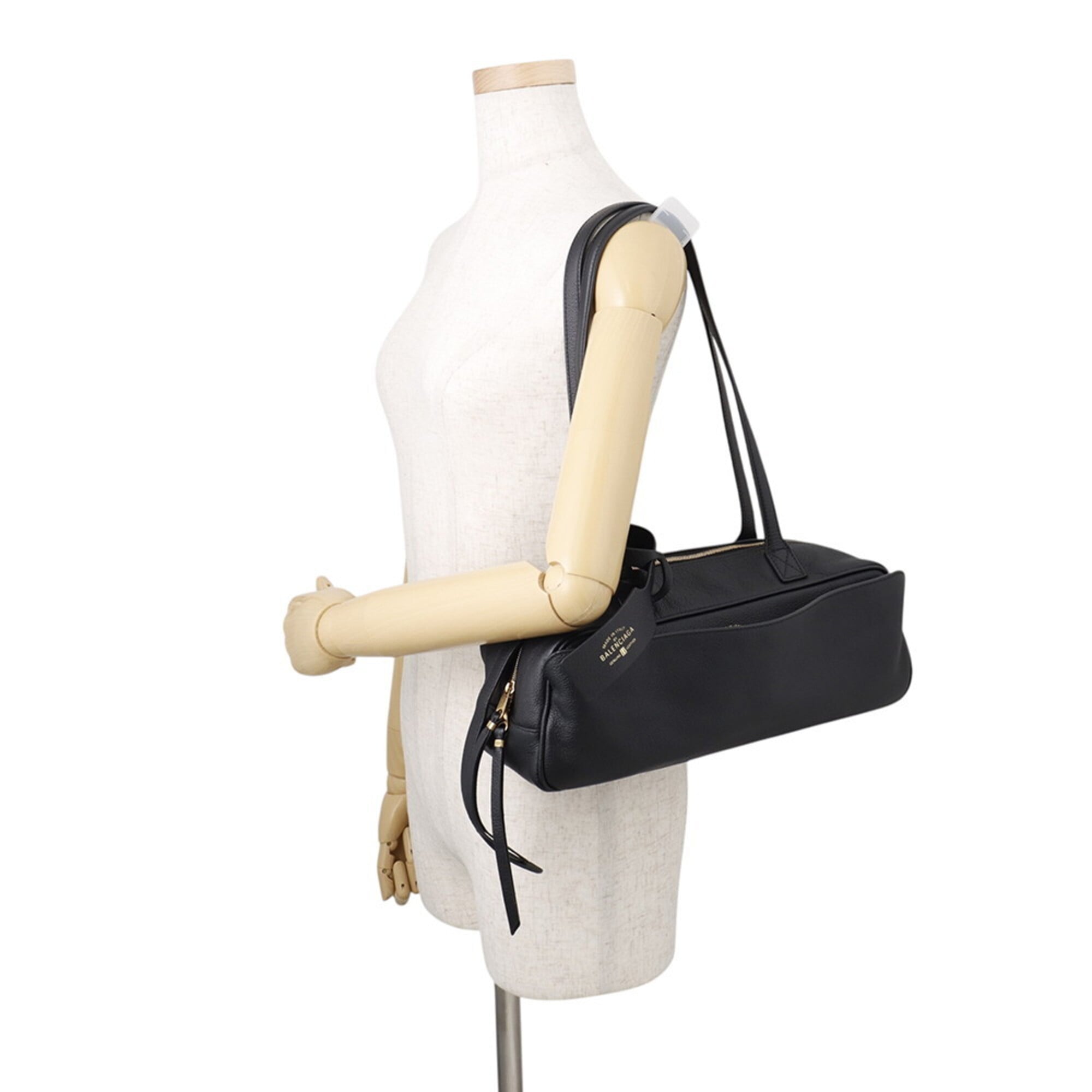 Balenciaga Black Leather Shoulder Bag (Pre-Owned)