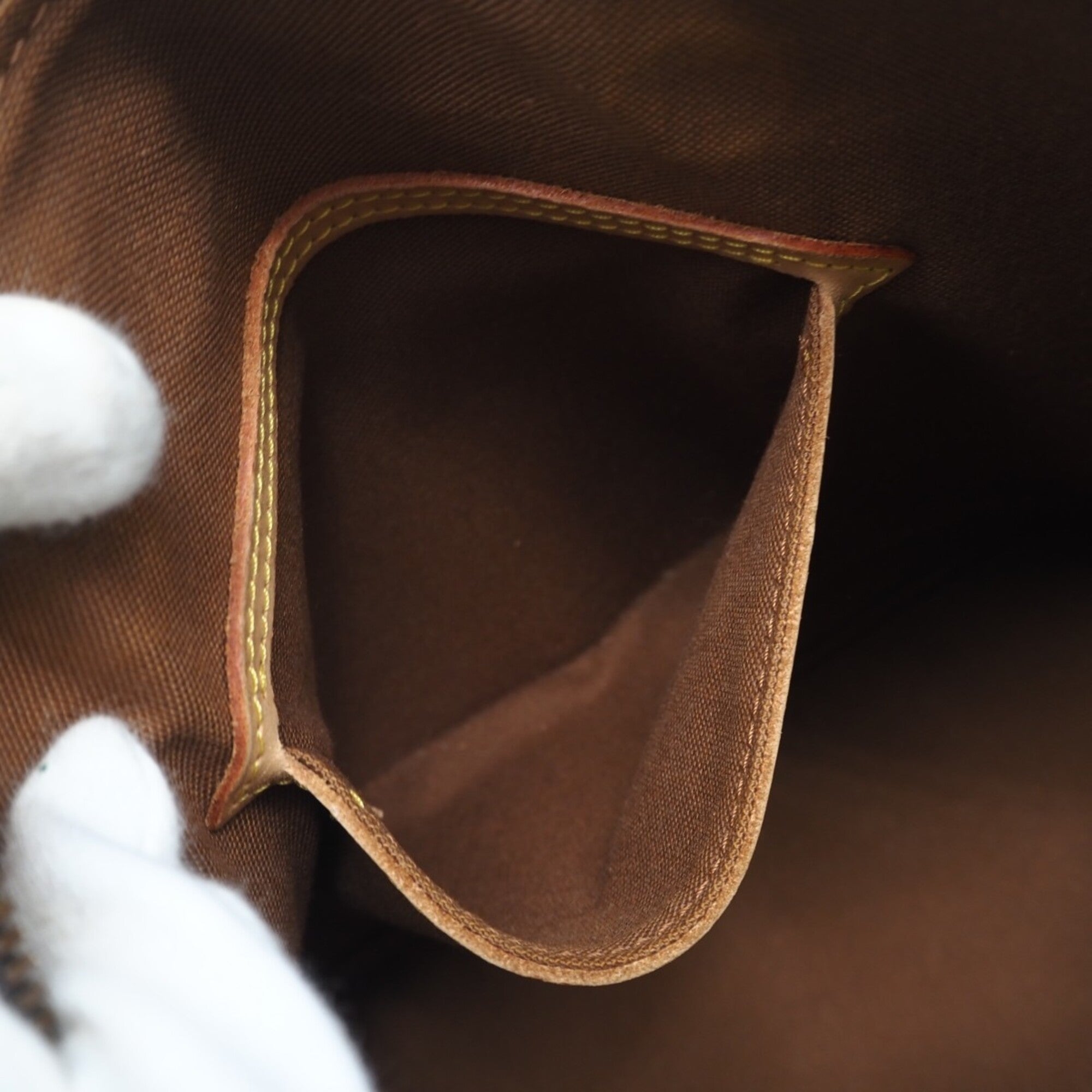 Louis Vuitton Brown Coated Canvas Leather Handbag (Pre-Owned)