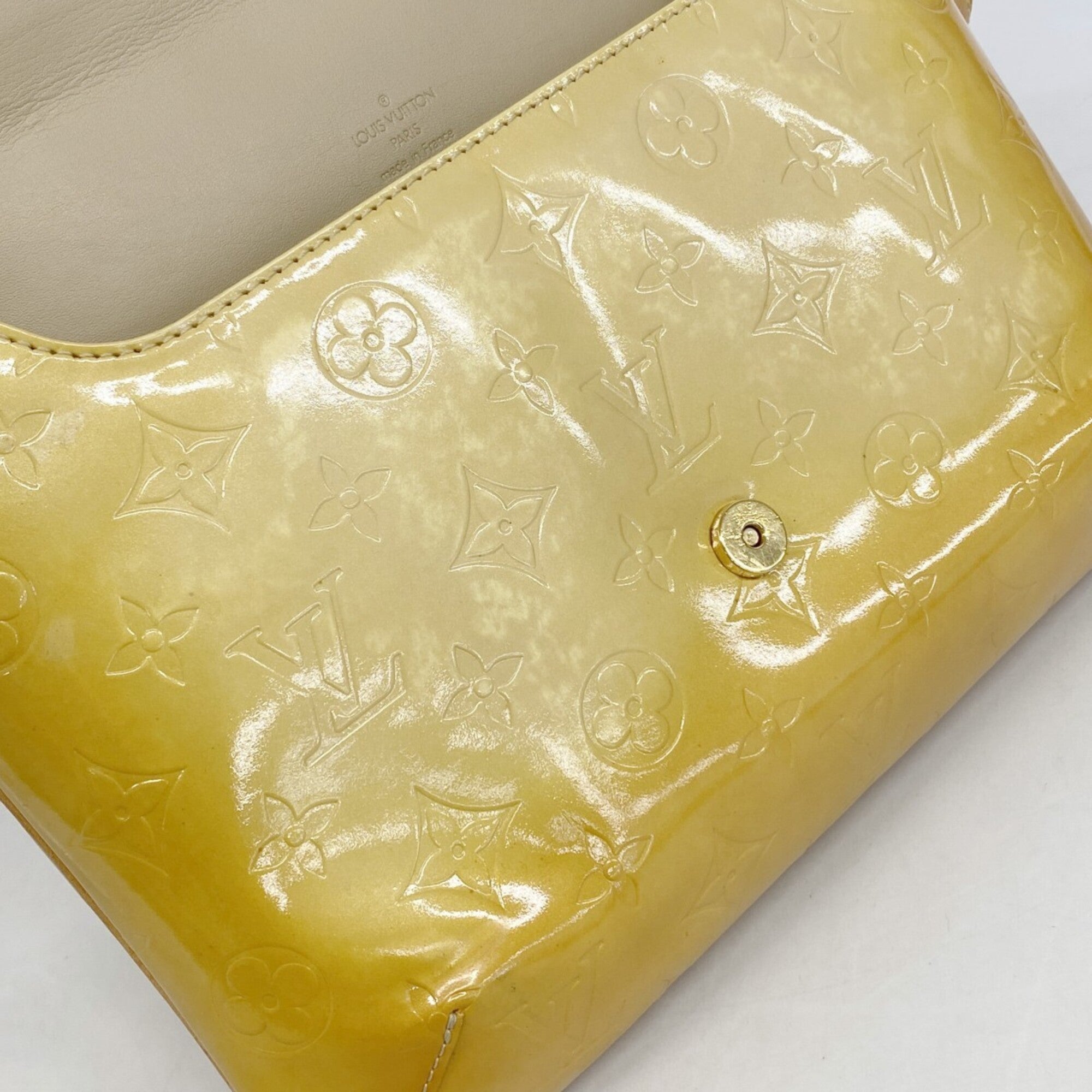 Louis Vuitton Beige Shoulder Bag (Pre-Owned)