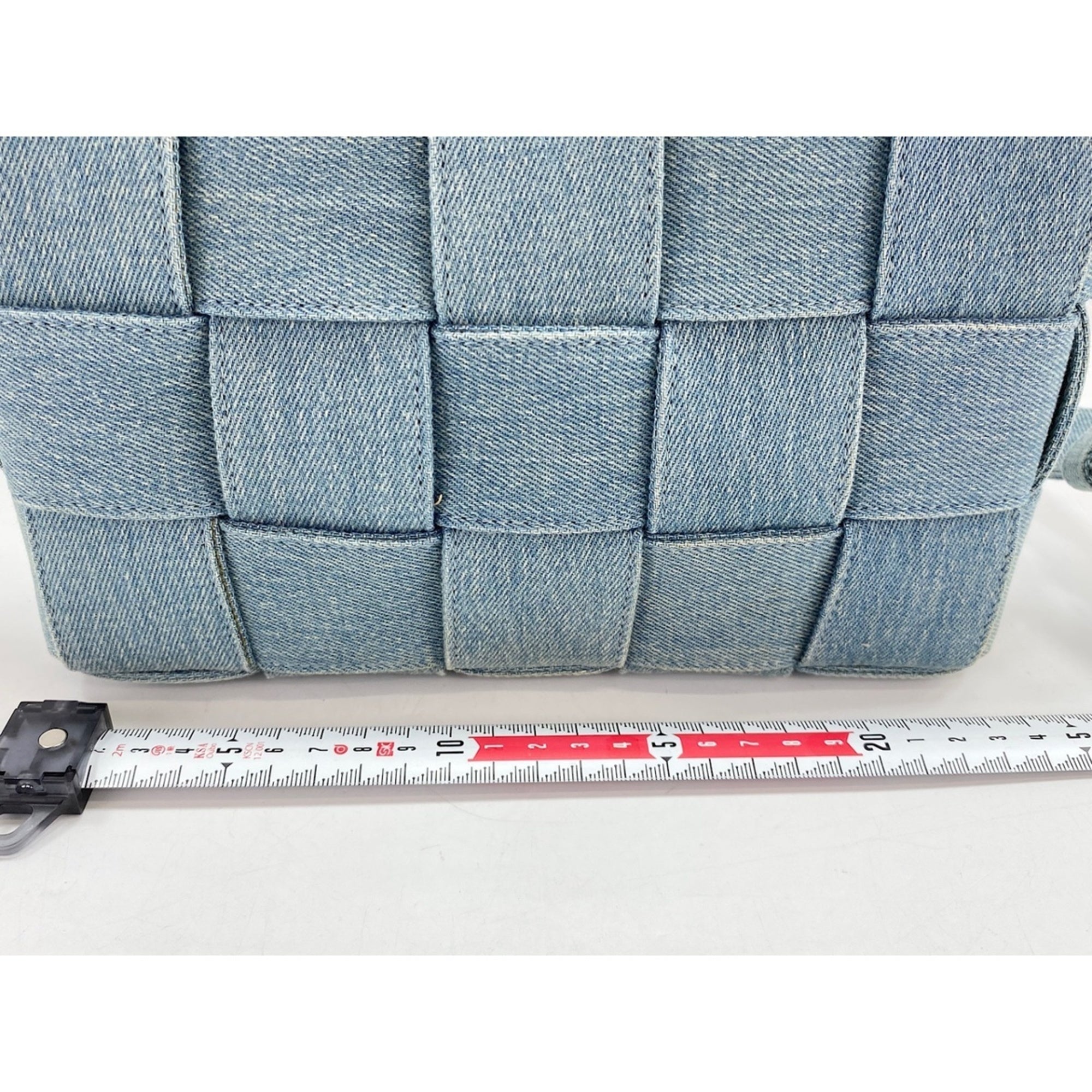 Bottega Veneta Blue Shoulder Bag (Pre-Owned)