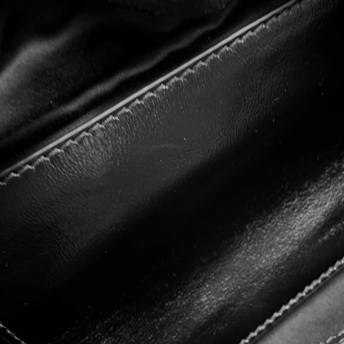 Miu Miu Black Leather Handbag (Pre-Owned)