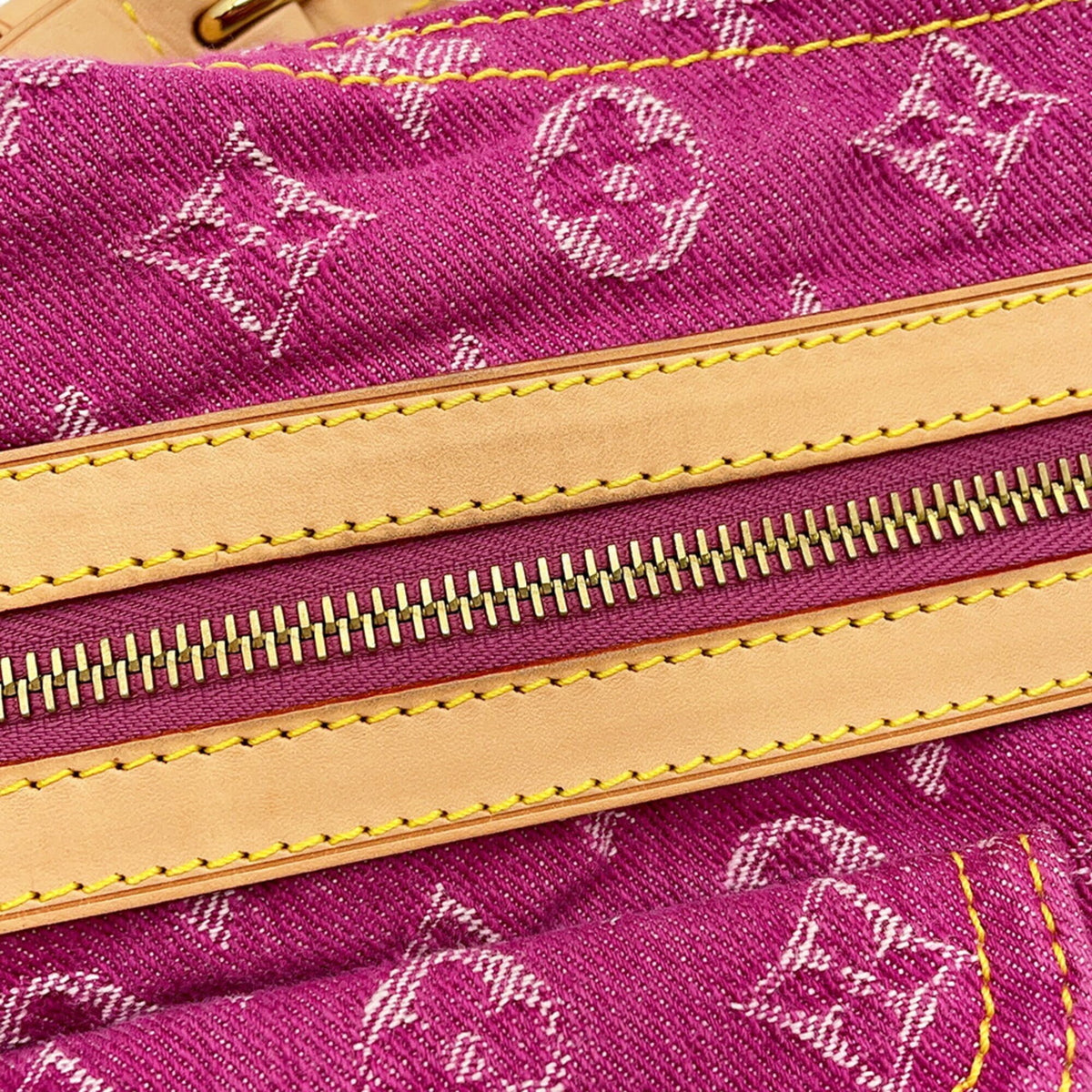 Louis Vuitton Fuchsia Monogram Denim Handbag Shoulder Bag (Pre-Owned)