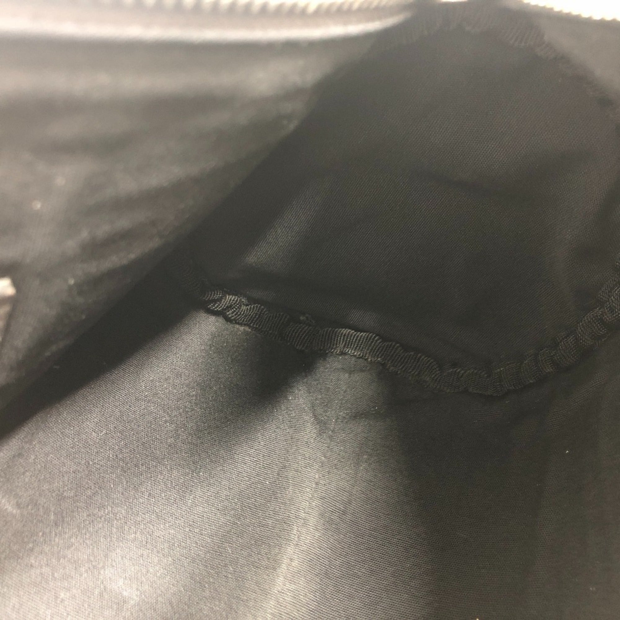 Christian Dior Gray Leather Shoulder Bag (Pre-Owned)
