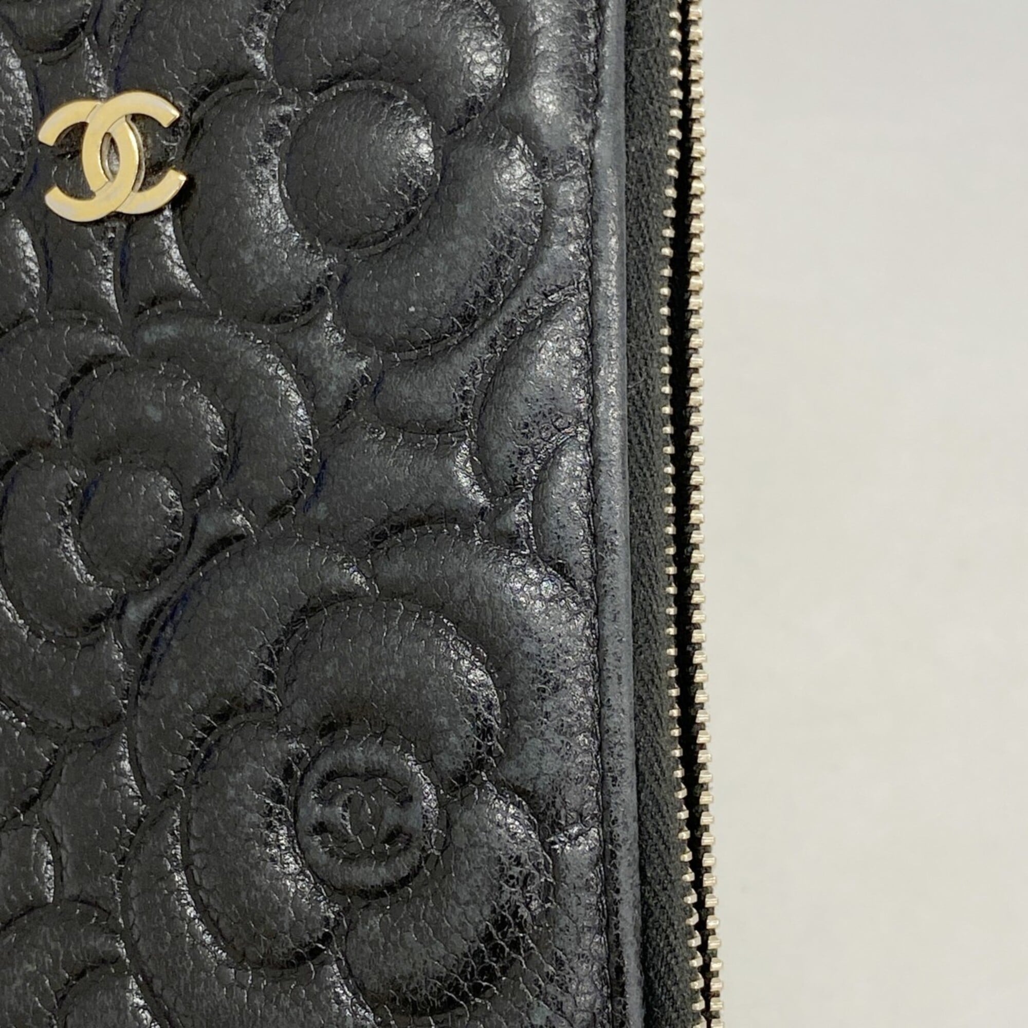 Chanel Black Grained Calfskin Long Wallet (Bi-Fold) (Pre-Owned)