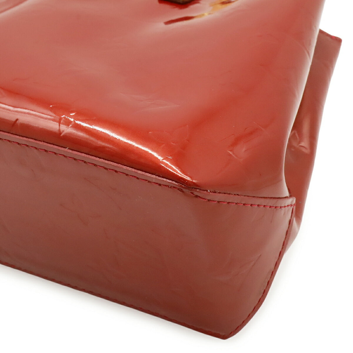 Louis Vuitton Pomme D'amour Red Color Monogram Vernis Handbag (Pre-Owned)