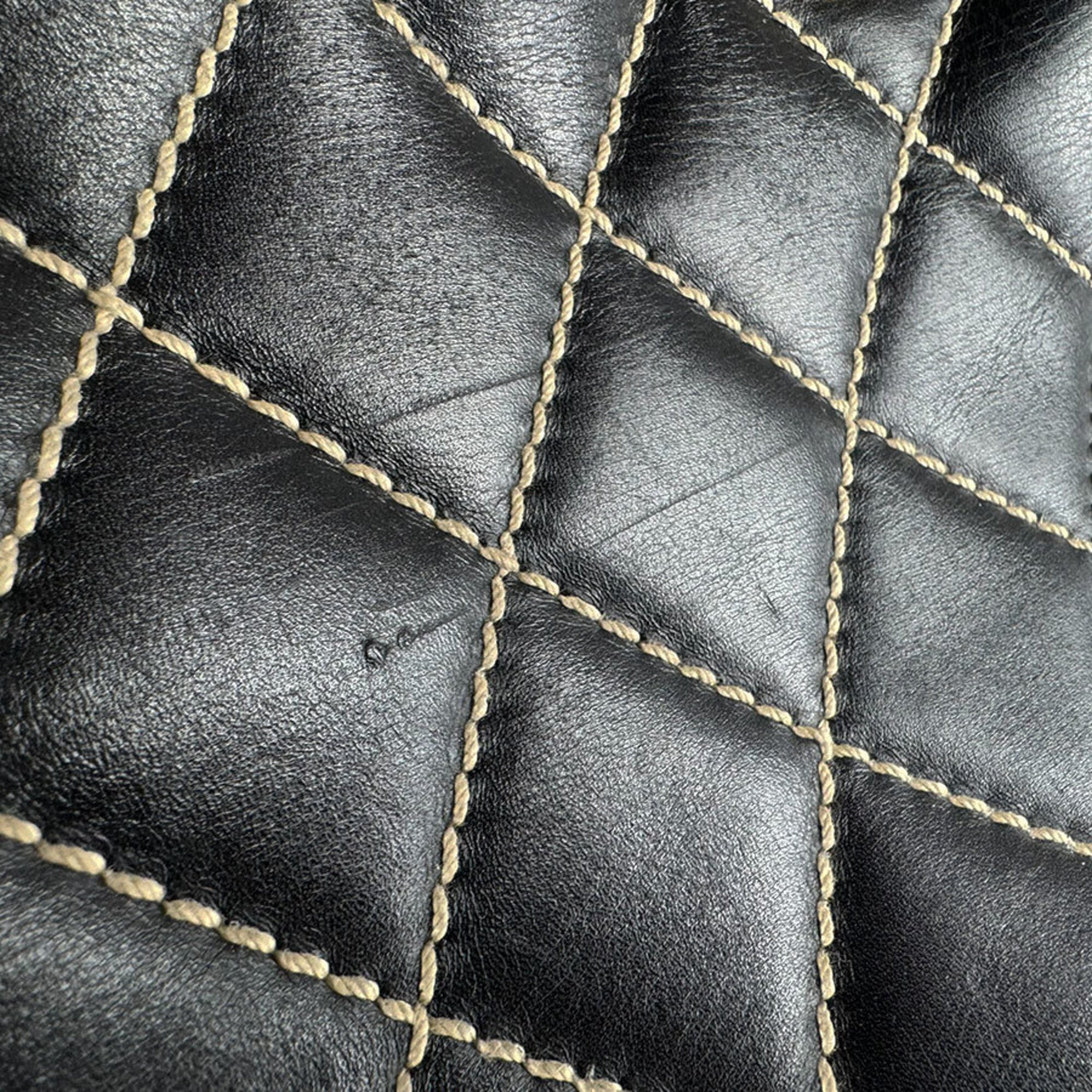 Chanel Black Leather Handbag (Pre-Owned)