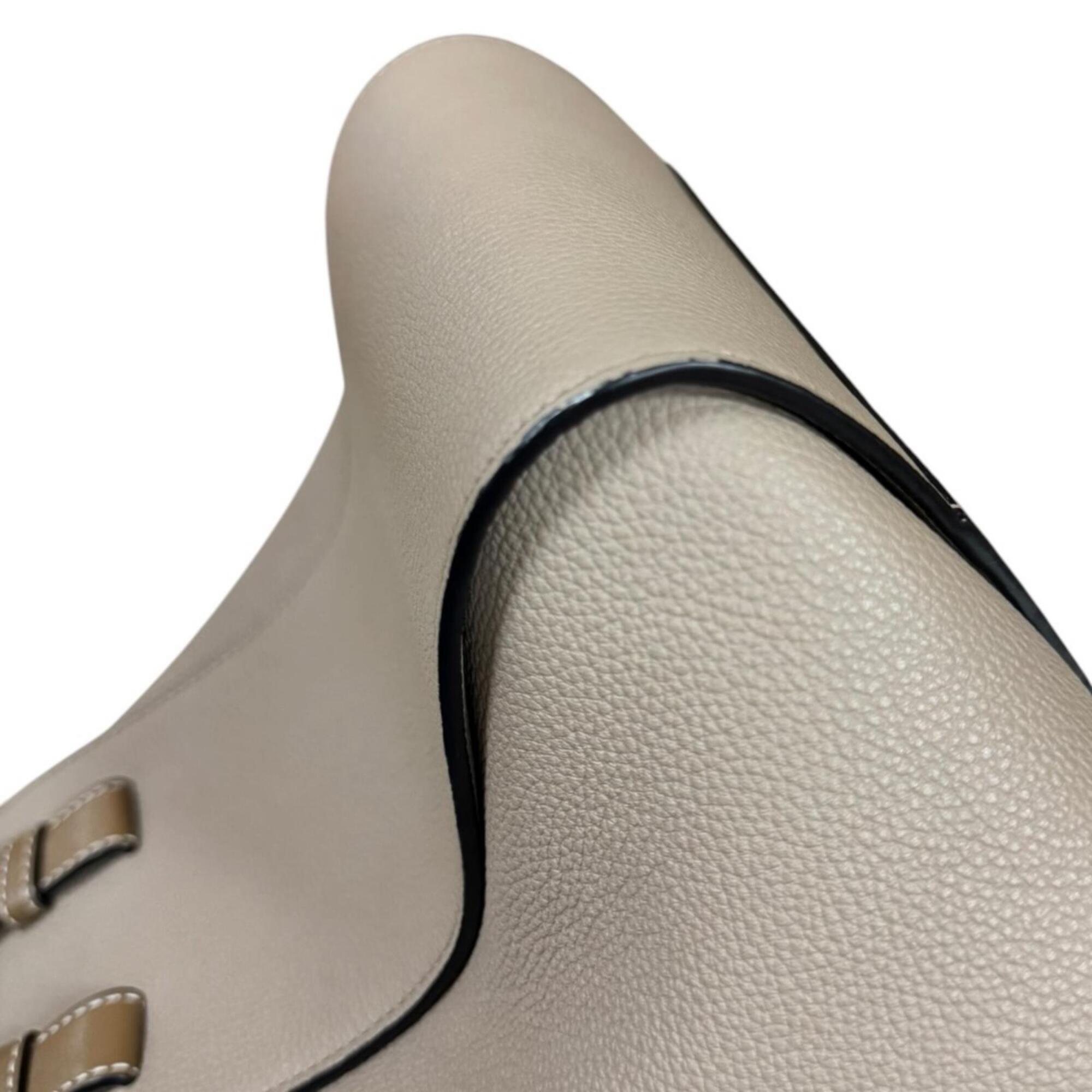 Loewe Beige Brown Leather Shoulder Bag (Pre-Owned)