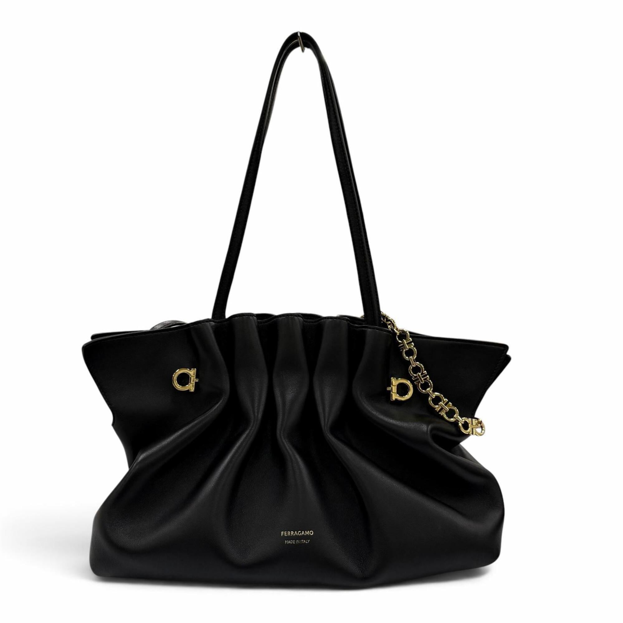 Salvatore Ferragamo Black Leather Shoulder Bag Tote Bag (Pre-Owned)
