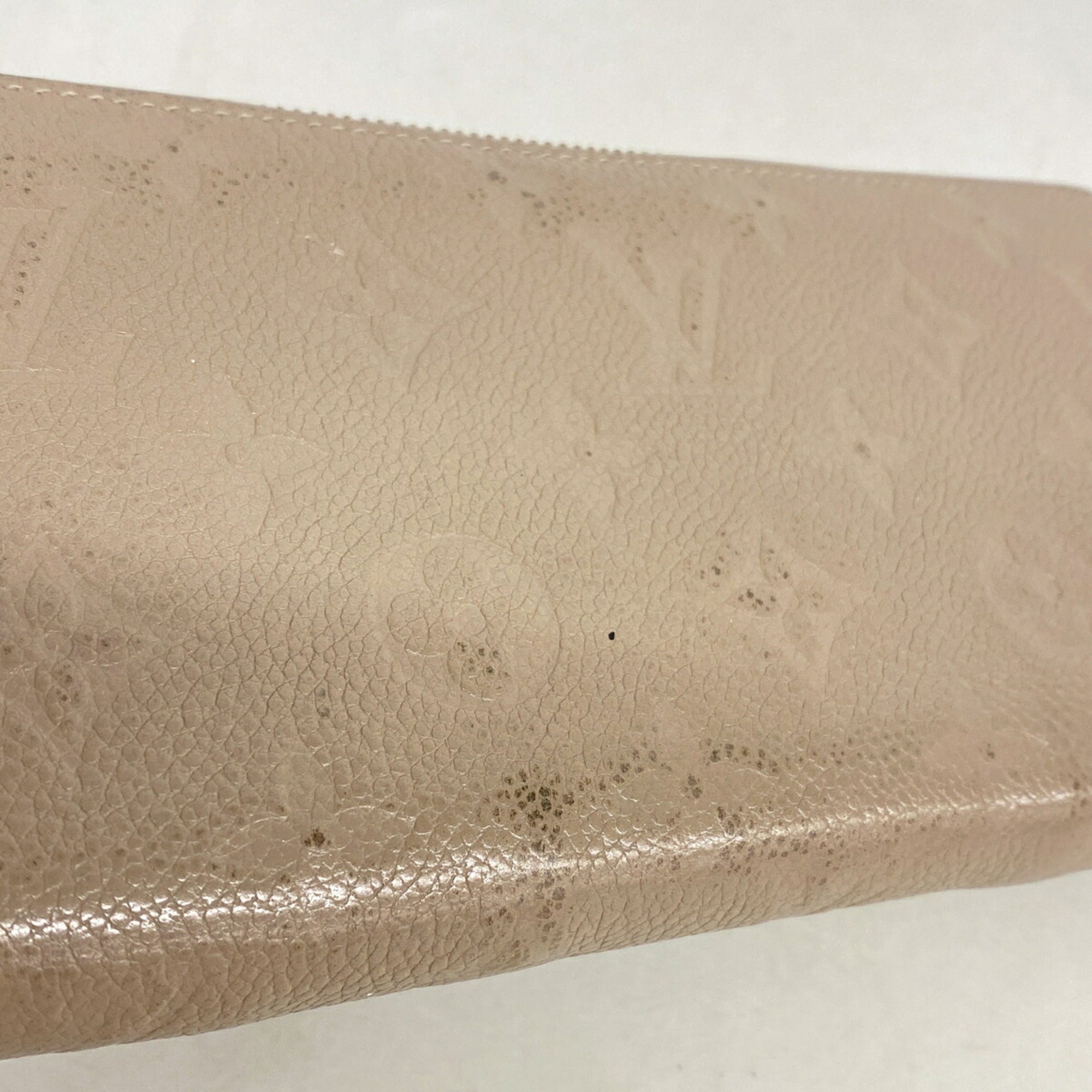 Louis Vuitton Taupe Long Wallet (Bi-Fold) (Pre-Owned)