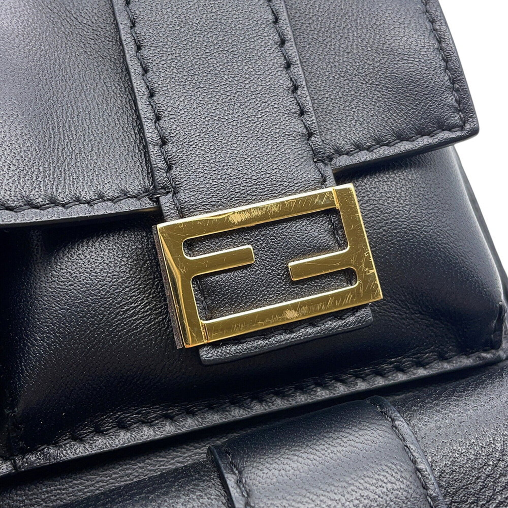 Fendi Baguette Black Leather Handbag Shoulder Bag (Pre-Owned)