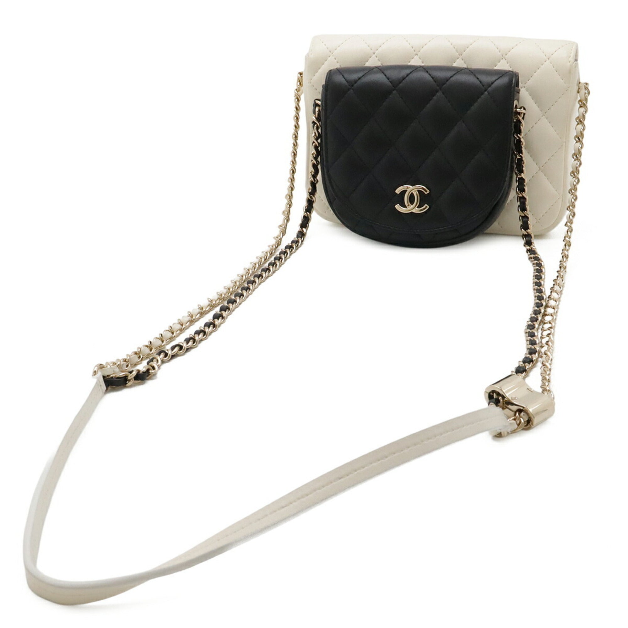 Chanel Matelasse Black Ivory Leather Pochette Shoulder Bag (Pre-Owned)