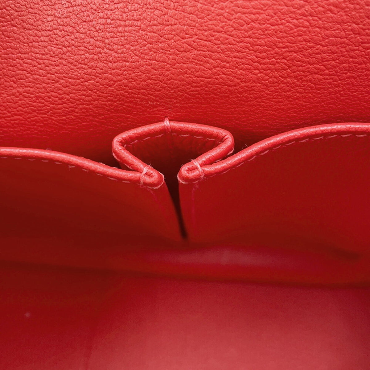 Hermes Red Color Taurillon Clemence Leather Handbag (Pre-Owned)