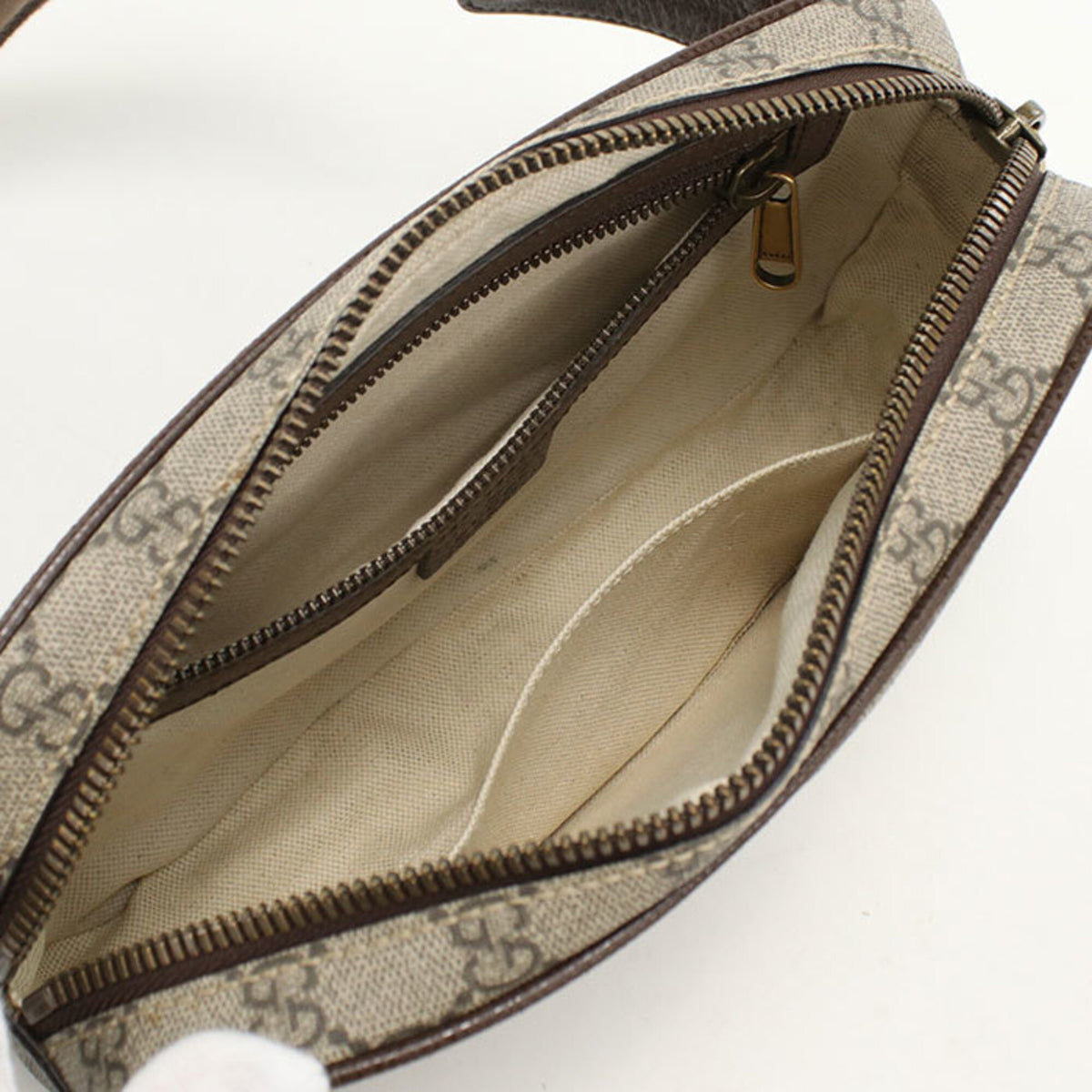 Gucci Beige Pvc Leather Sling Bag (Pre-Owned)