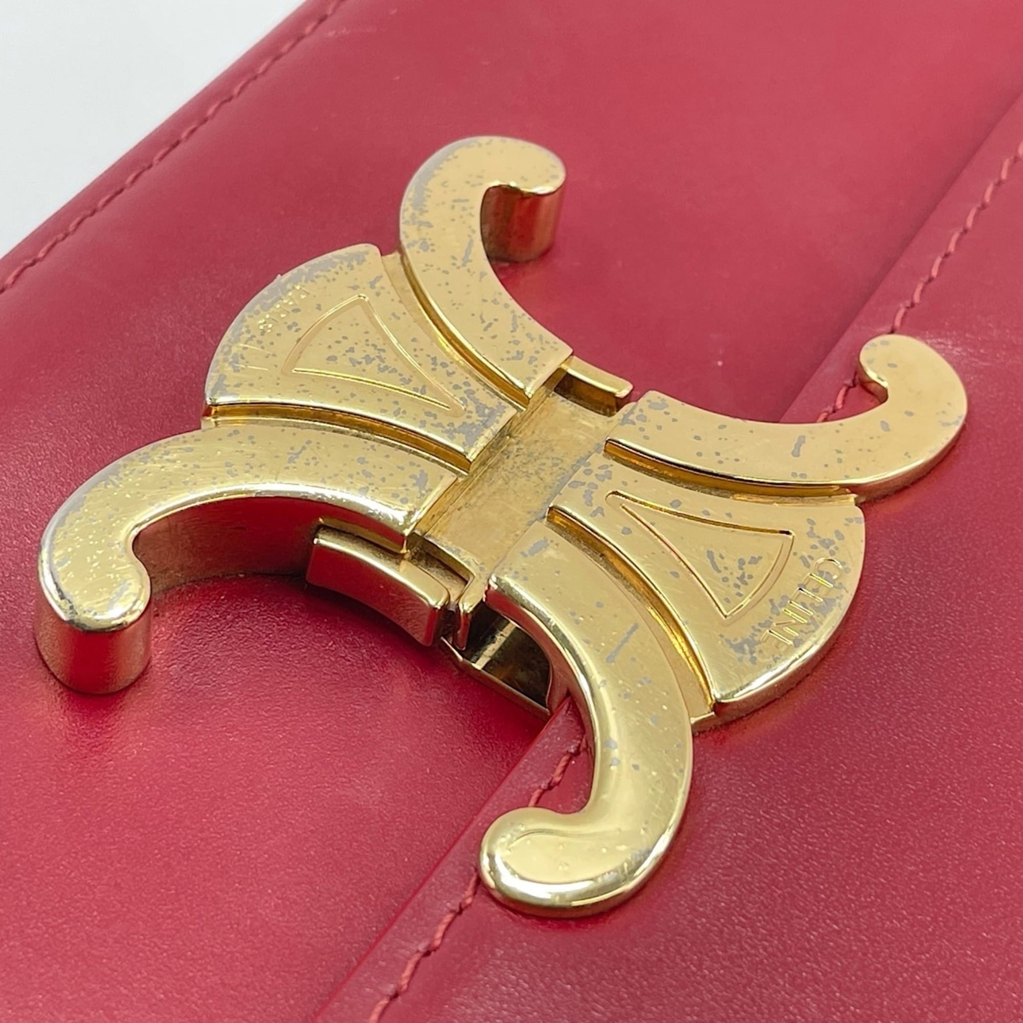 Celine Red Color Shoulder Bag (Pre-Owned)
