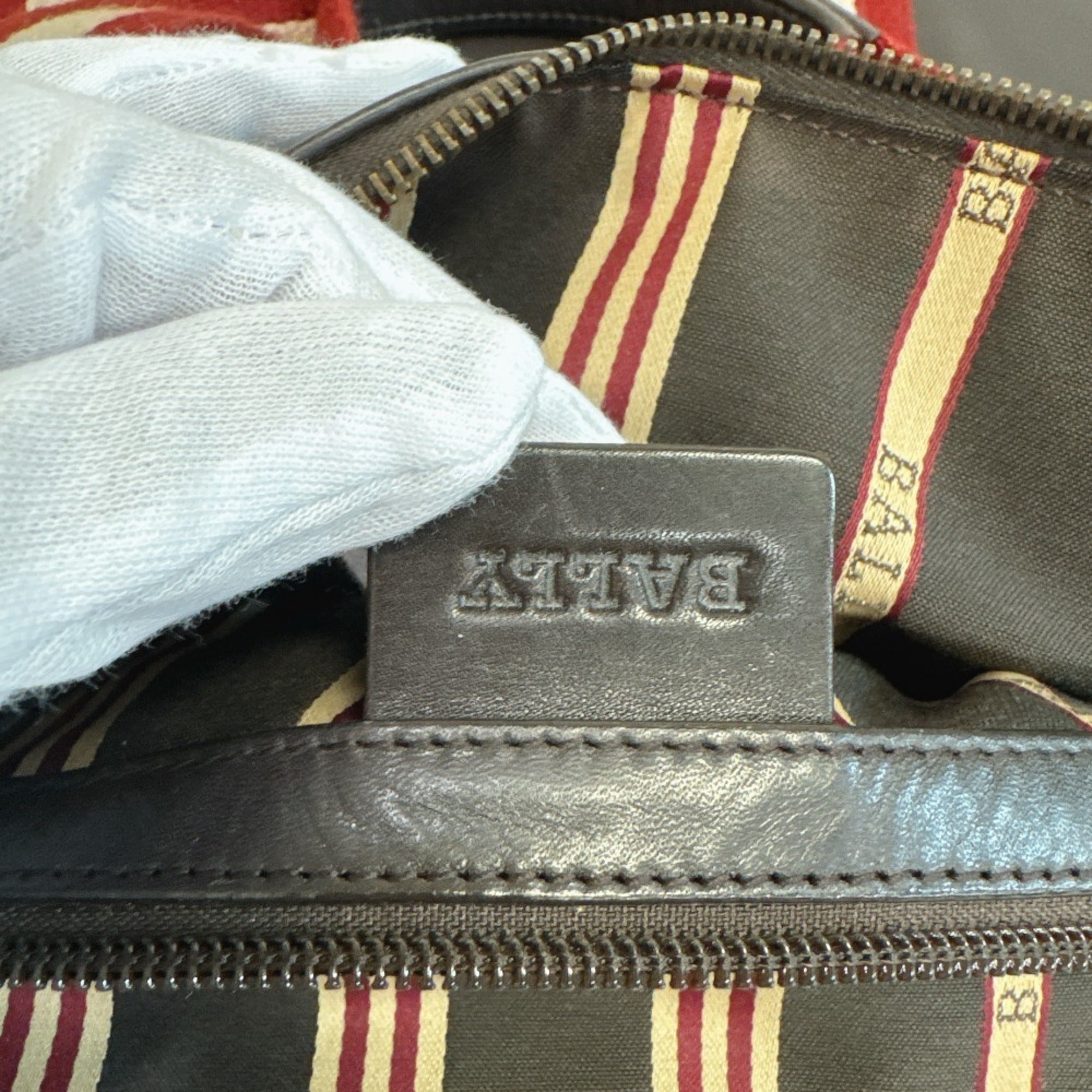 Bally Brown Leather Briefcase Handbag (Pre-Owned)