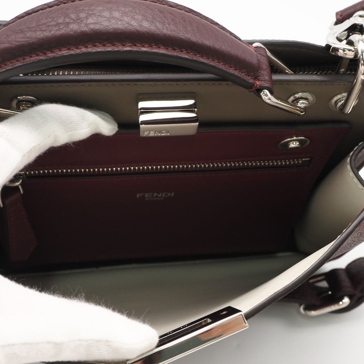 Fendi Peekaboo Bordeaux Leather Handbag (Pre-Owned)