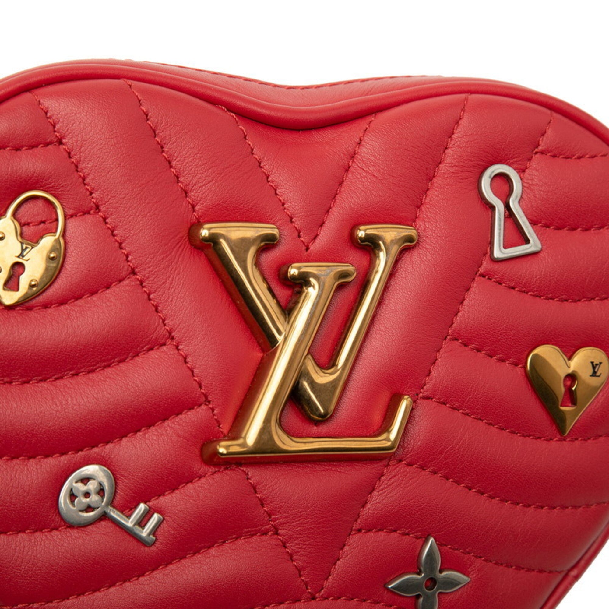 Louis Vuitton Red Color Leather Shoulder Bag (Pre-Owned)