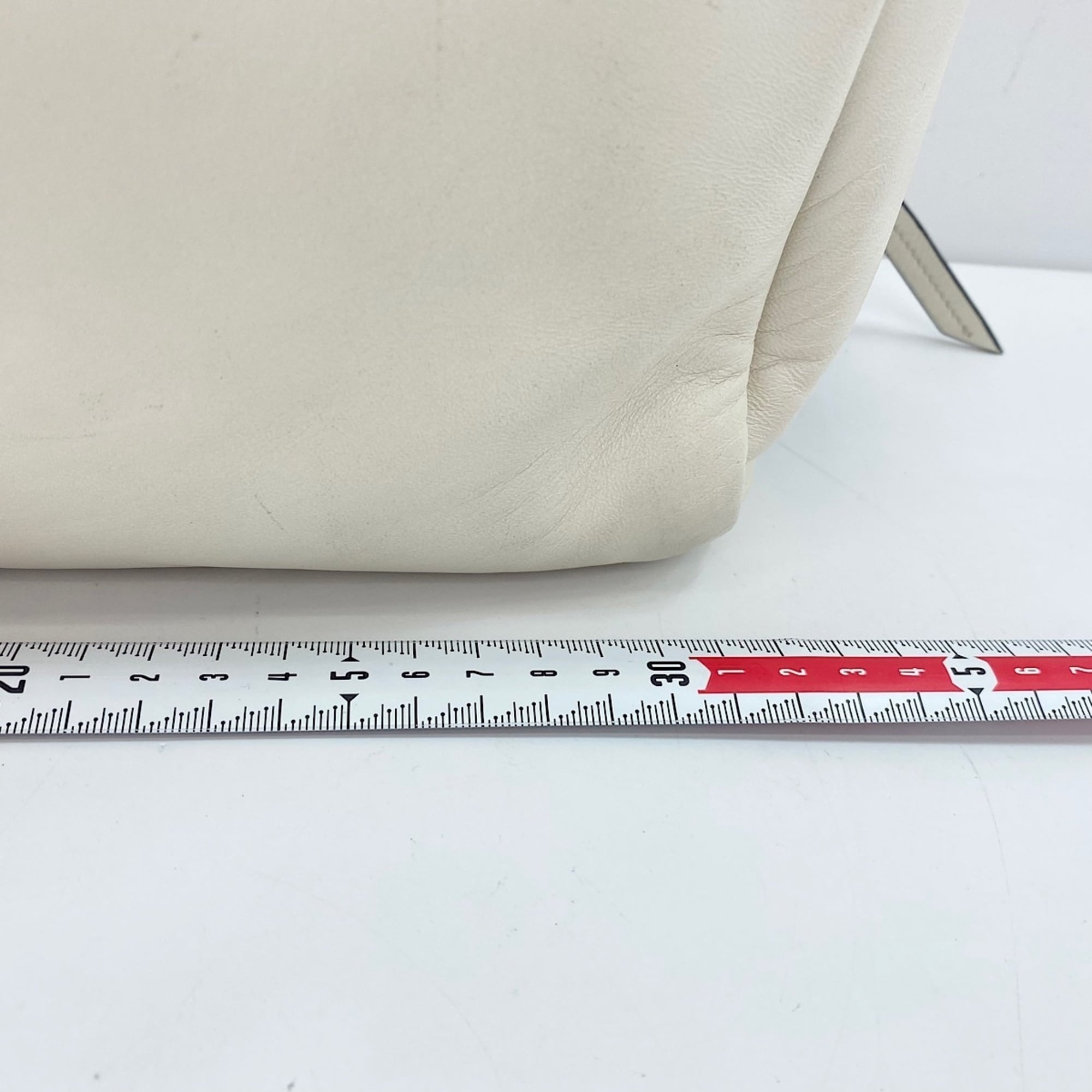 Prada White Shoulder Bag (Pre-Owned)