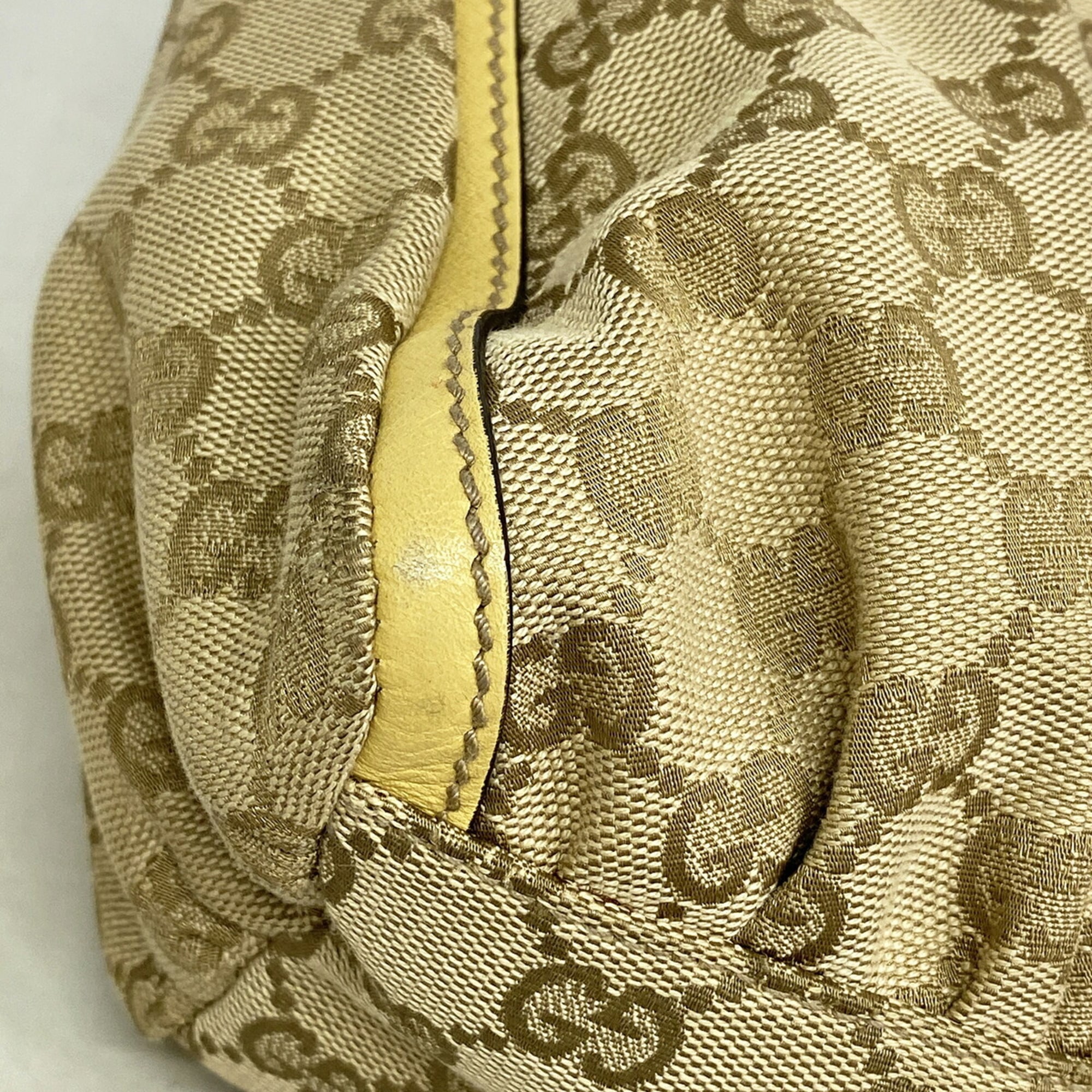 Gucci Beige Canvas Handbag (Pre-Owned)