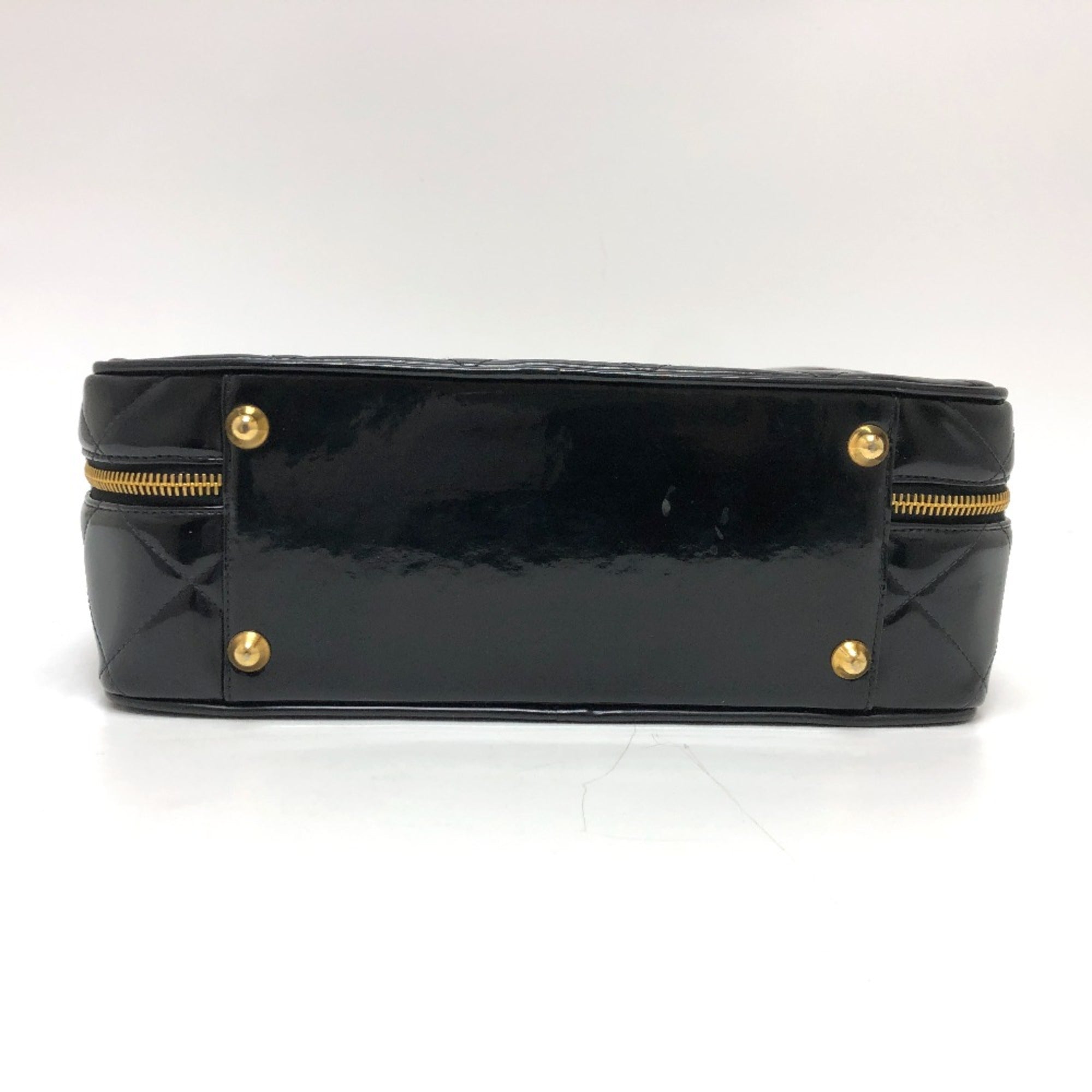 Chanel Black Patent Leather Handbag (Pre-Owned)