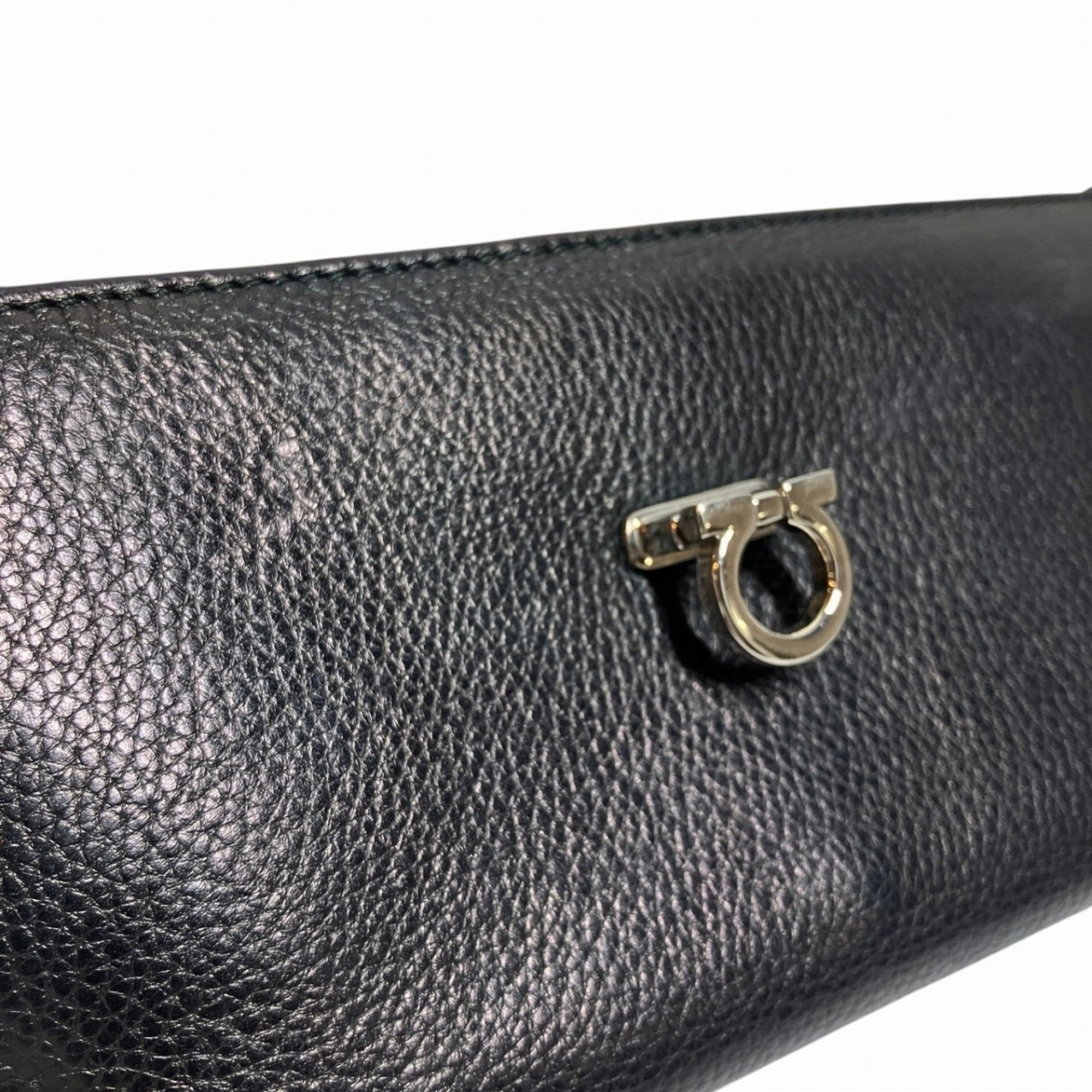 Salvatore Ferragamo Black Leather Long Wallet (Bi-Fold) (Pre-Owned)